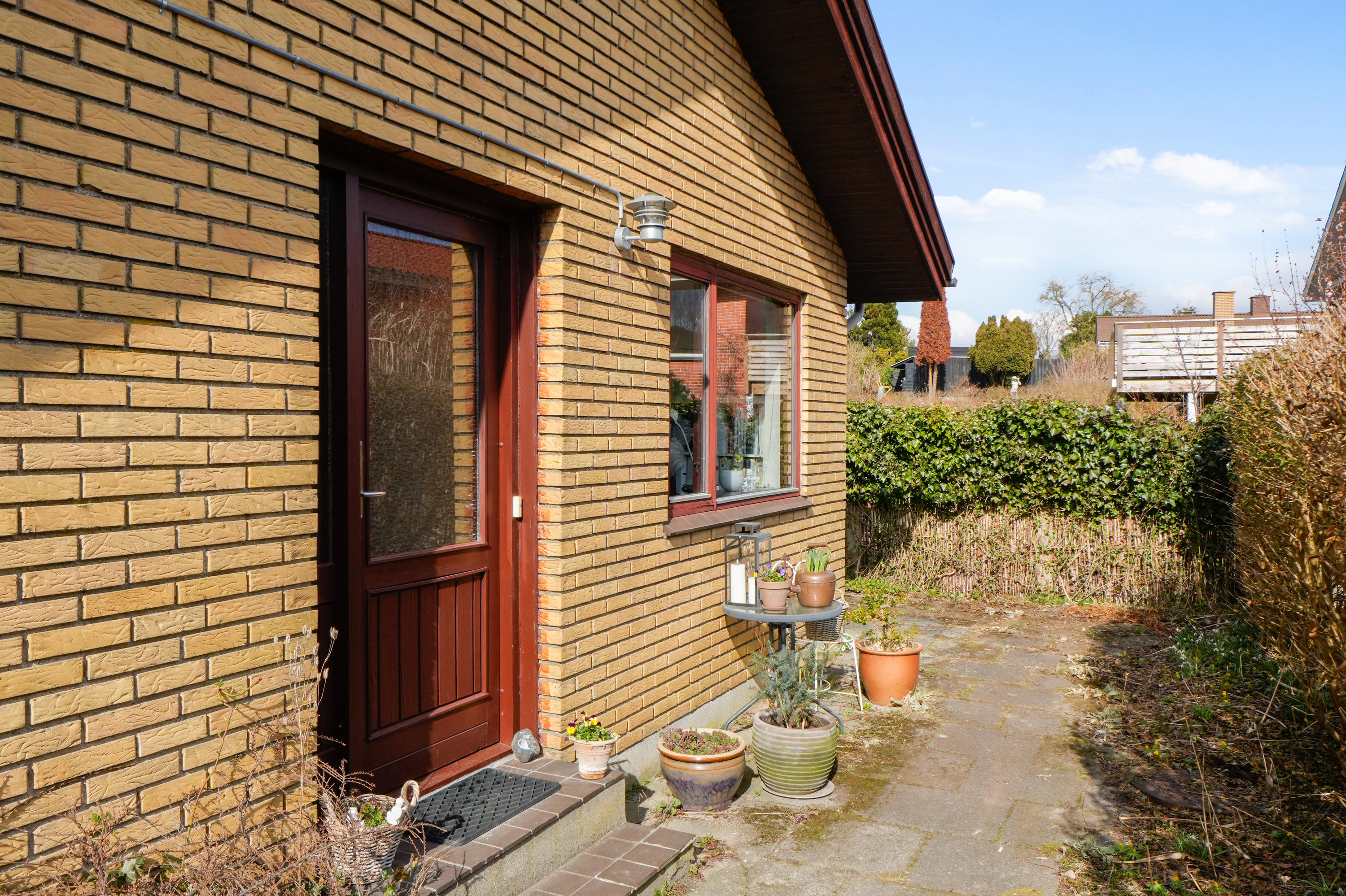 Fremhævet facade billede i fuldskærmstilstand. Billede af Skovvej 145A, 2750 Ballerup