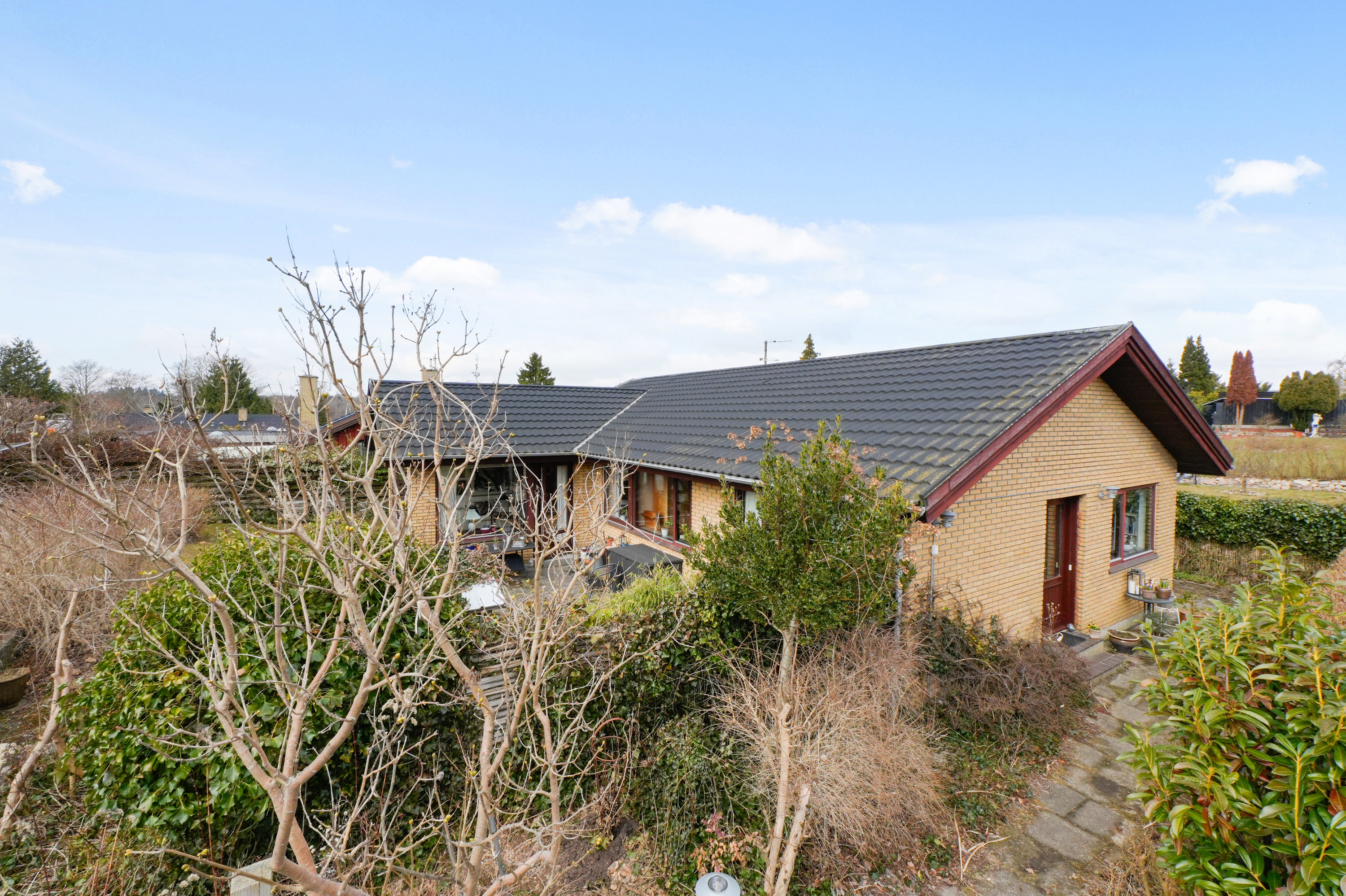 Fremhævet facade billede i fuldskærmstilstand. Billede af Skovvej 145A, 2750 Ballerup