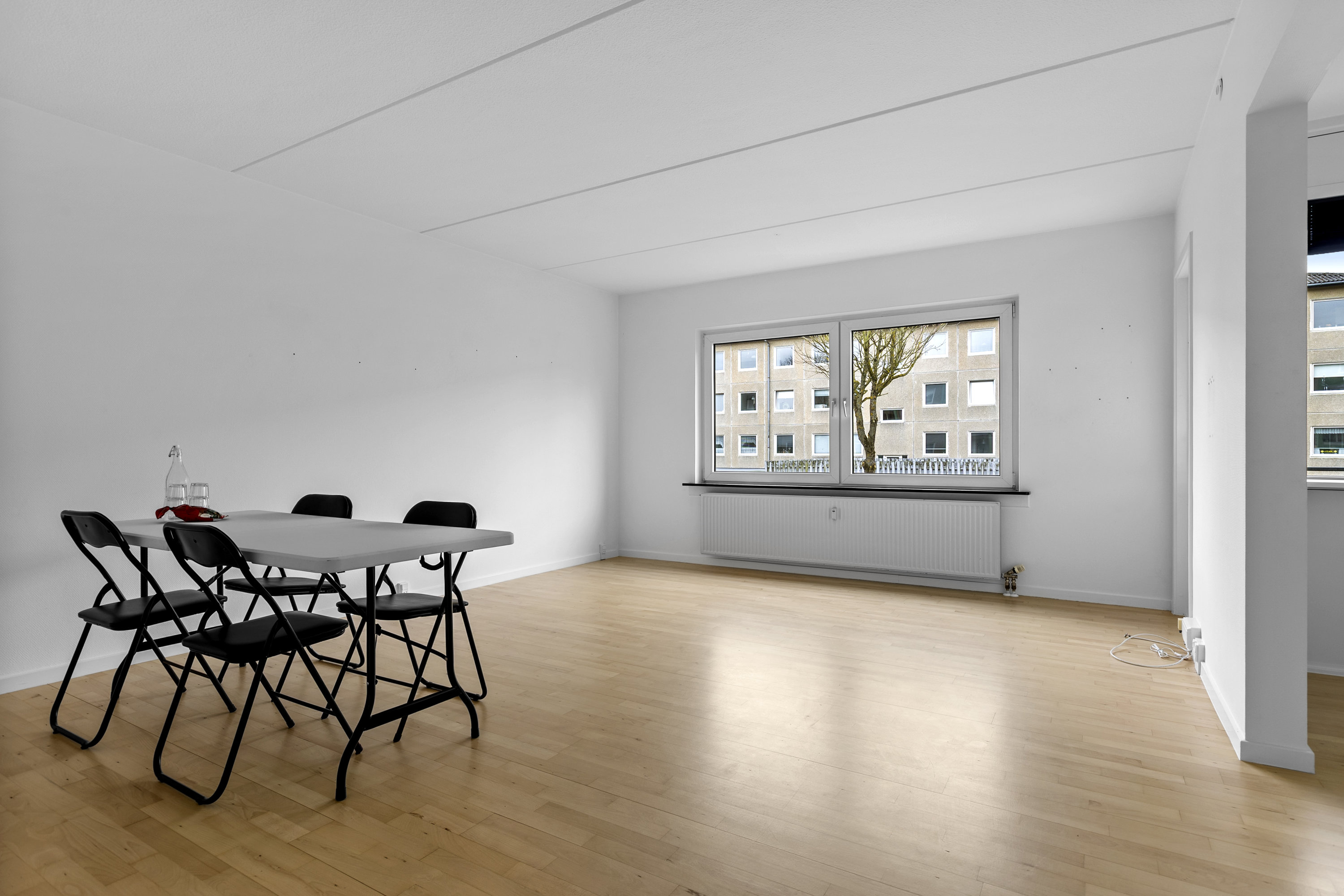 Fremhævet stue billede i fuldskærmstilstand. Billede af Benløseparken 109, st.. tv., Benløse, 4100 Ringsted