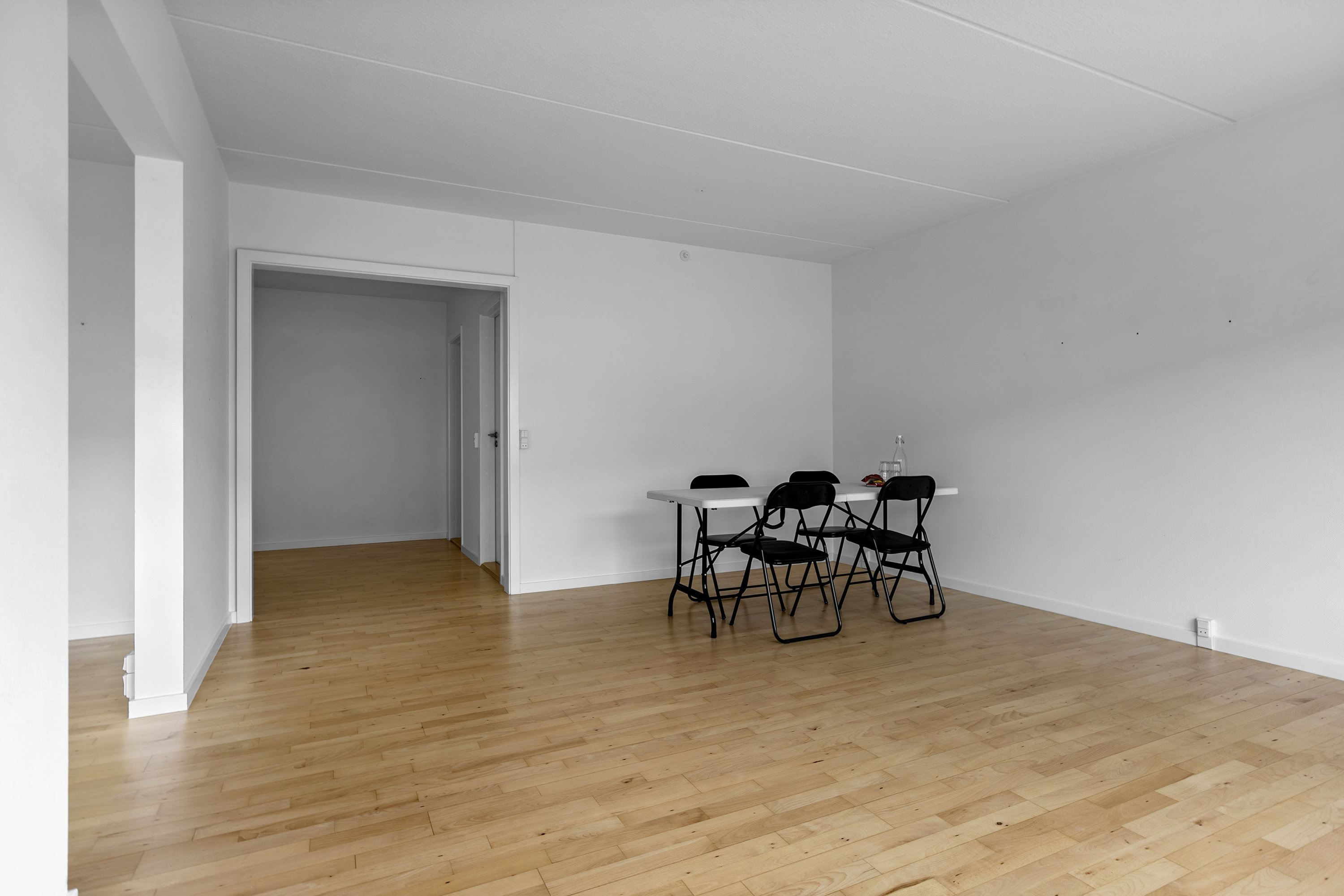 Fremhævet stue billede i fuldskærmstilstand. Billede af Benløseparken 109, st.. tv., Benløse, 4100 Ringsted