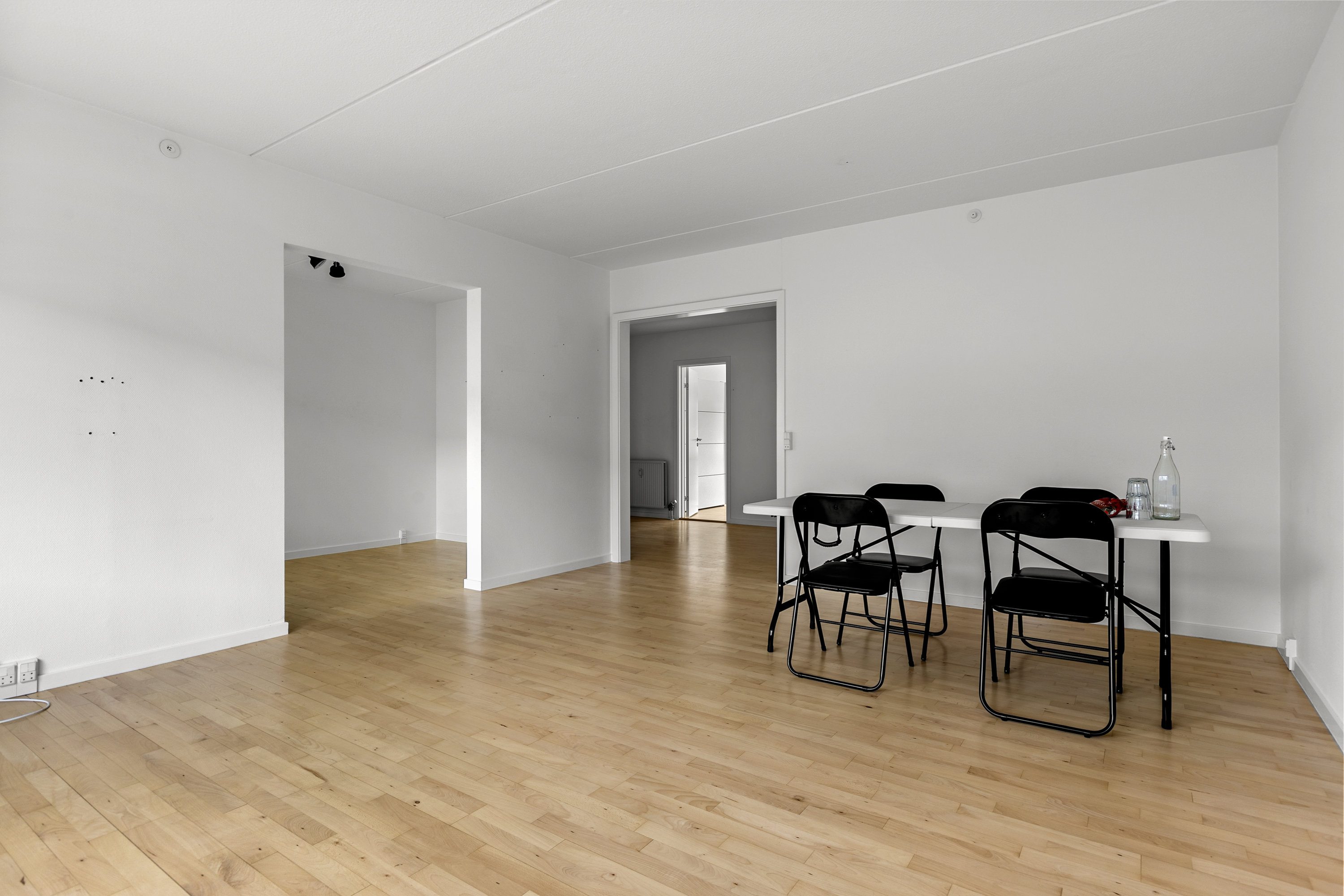 Fremhævet stue billede i fuldskærmstilstand. Billede af Benløseparken 109, st.. tv., Benløse, 4100 Ringsted