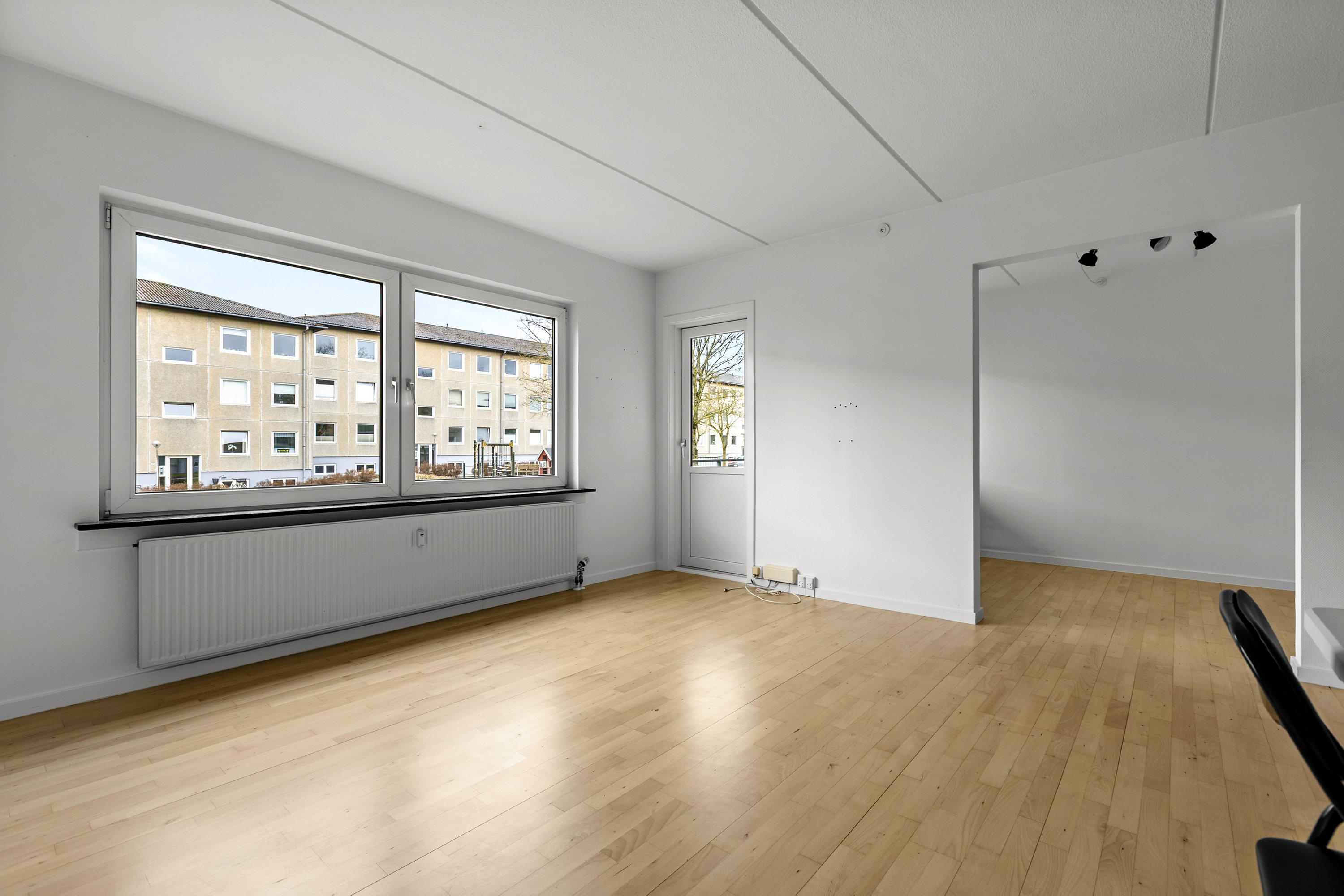 Fremhævet stue billede i fuldskærmstilstand. Billede af Benløseparken 109, st.. tv., Benløse, 4100 Ringsted