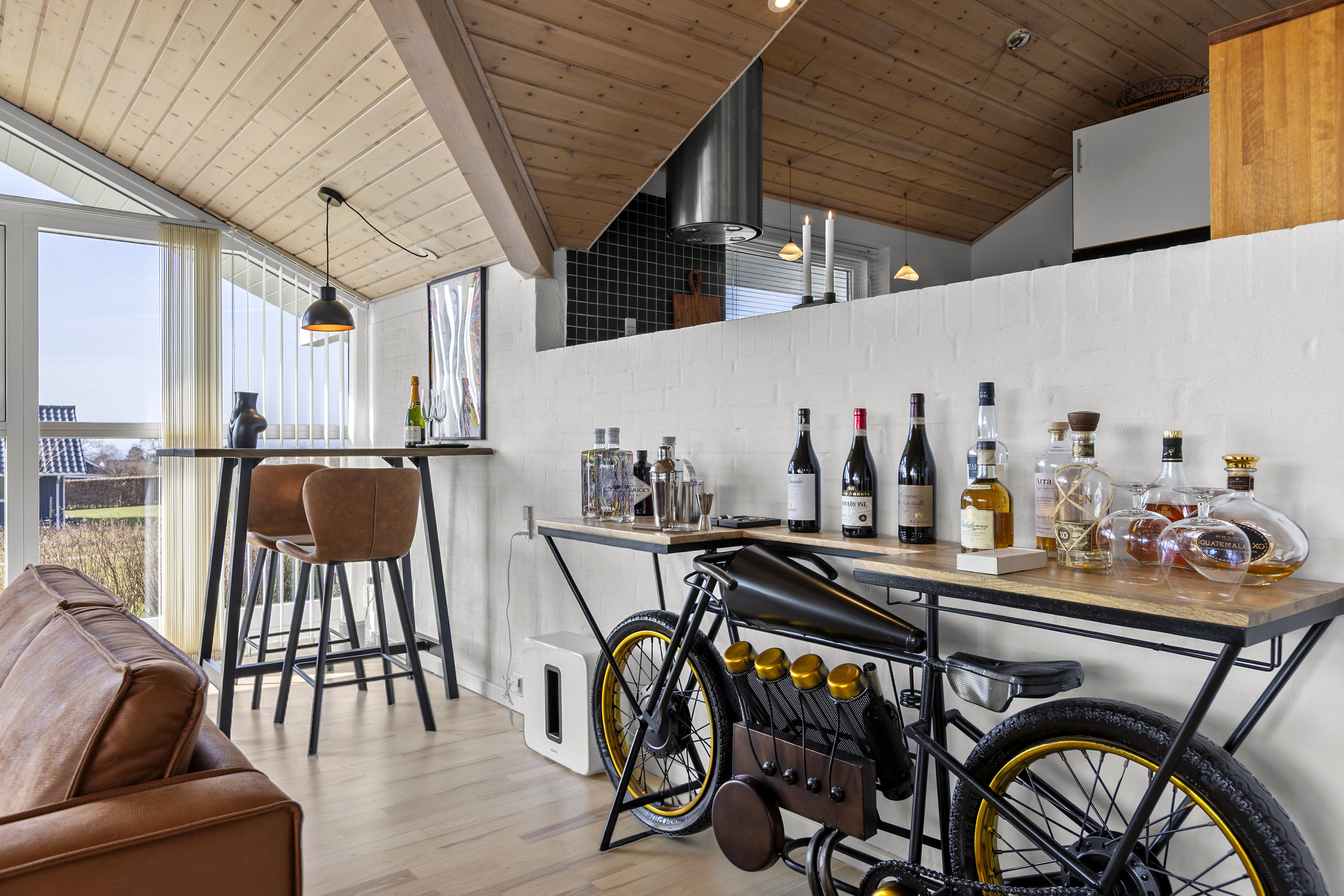 Fremhævet stue billede i fuldskærmstilstand. Billede af Rolf Krakesvej 1, Drøsselbjerg, 4200 Slagelse