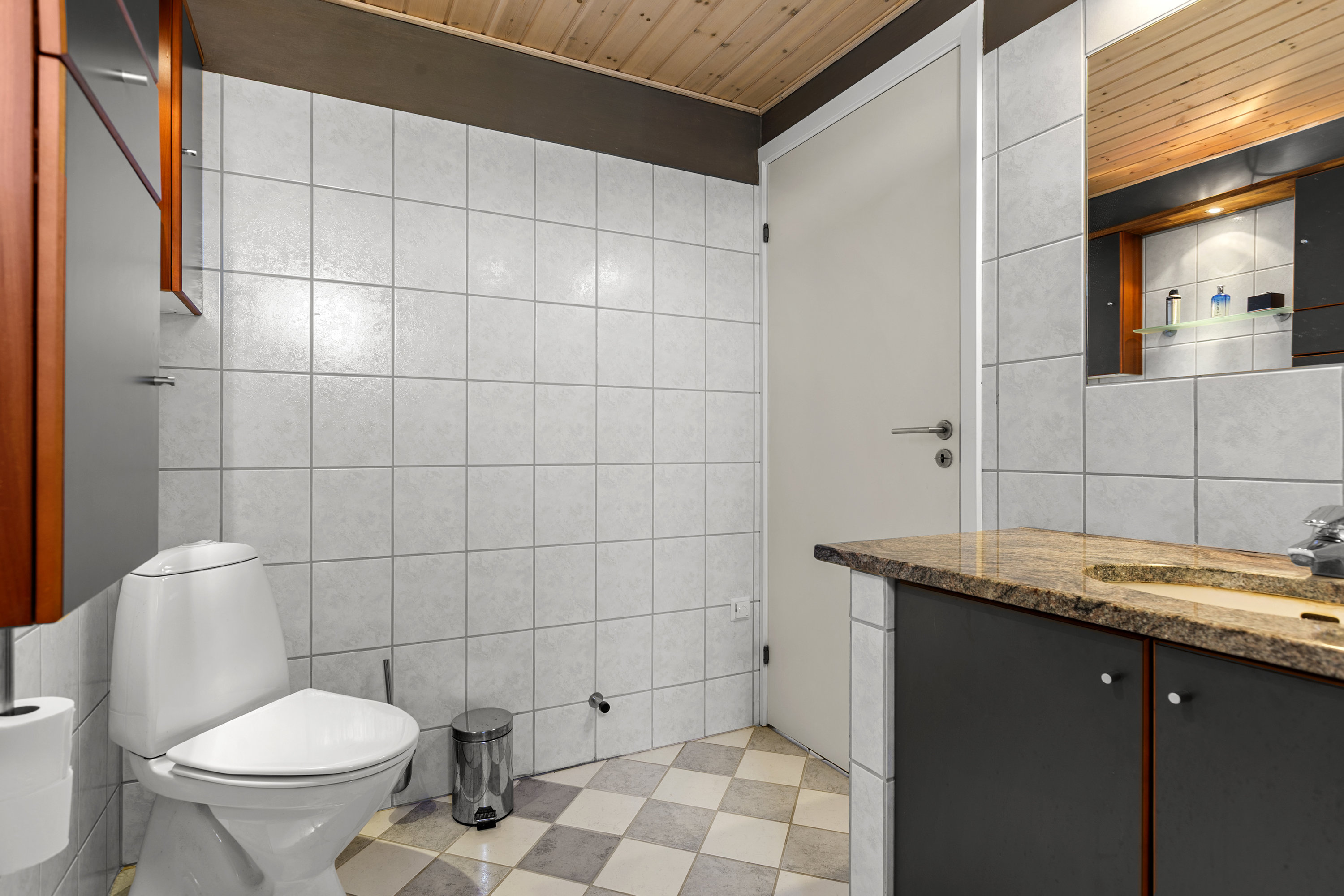 Fremhævet badeværelse billede i fuldskærmstilstand. Billede af Rolf Krakesvej 1, Drøsselbjerg, 4200 Slagelse