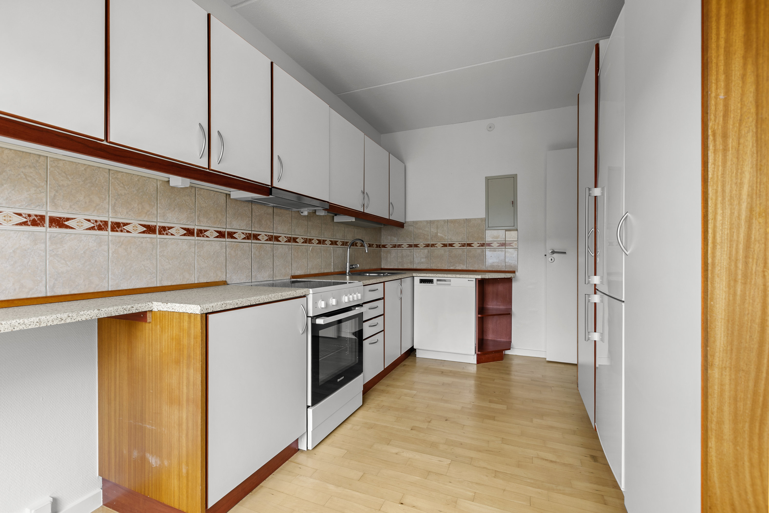 Fremhævet køkken billede i fuldskærmstilstand. Billede af Benløseparken 109, st.. tv., Benløse, 4100 Ringsted