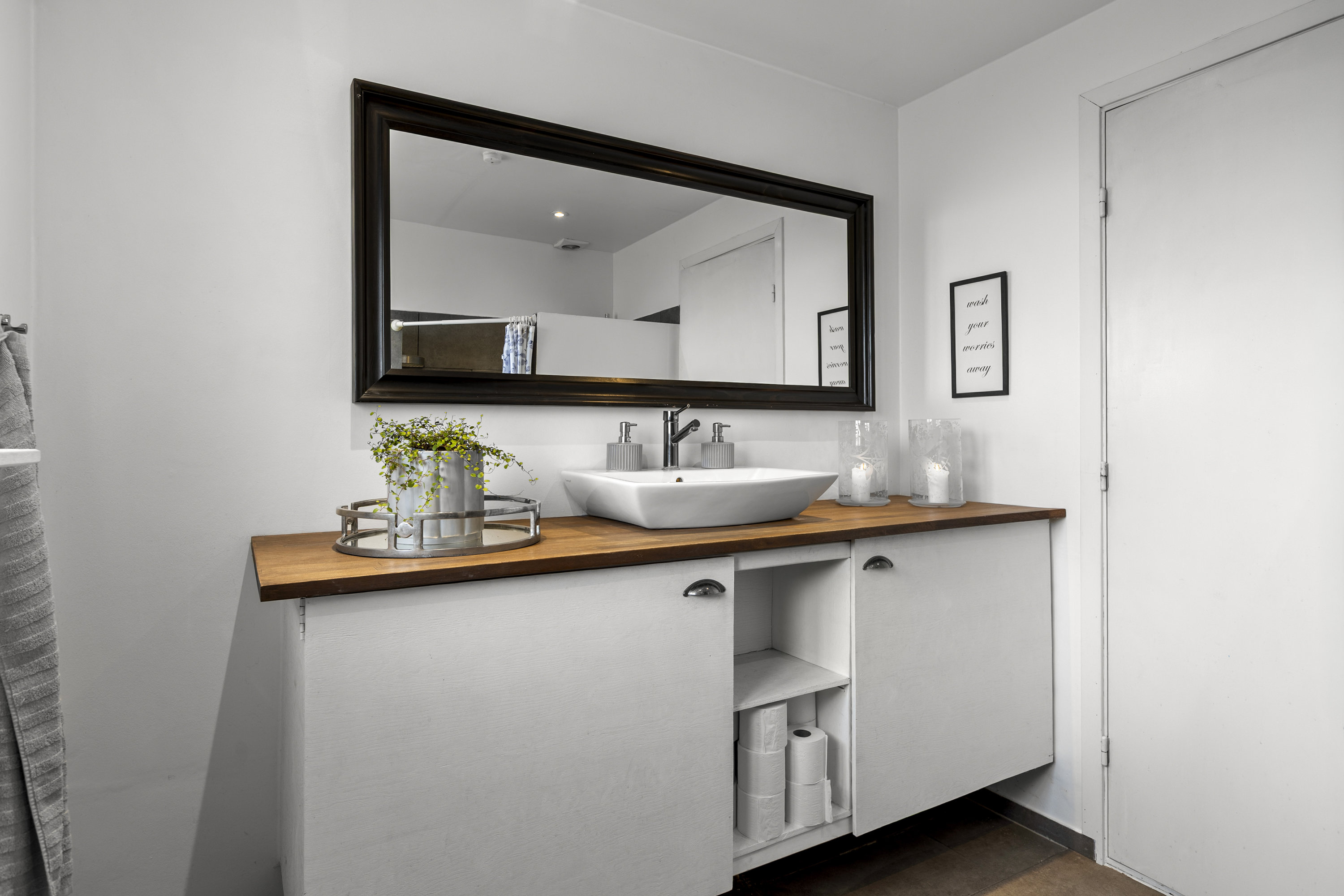 Fremhævet badeværelse billede i fuldskærmstilstand. Billede af Engvej 19, Gelsted, 4160 Herlufmagle