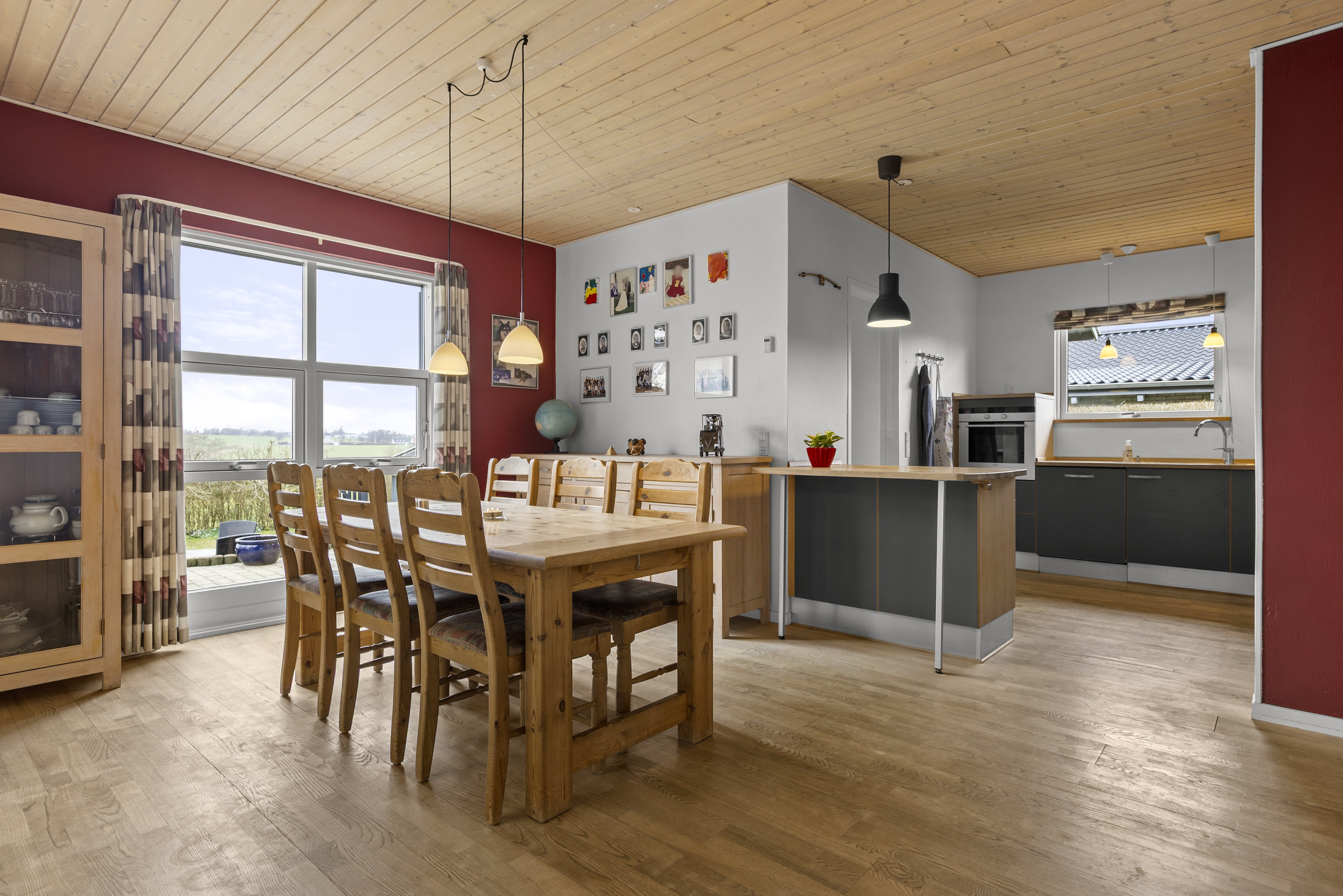 Fremhævet stue billede i fuldskærmstilstand. Billede af Avnbøgevej 12, 4100 Ringsted