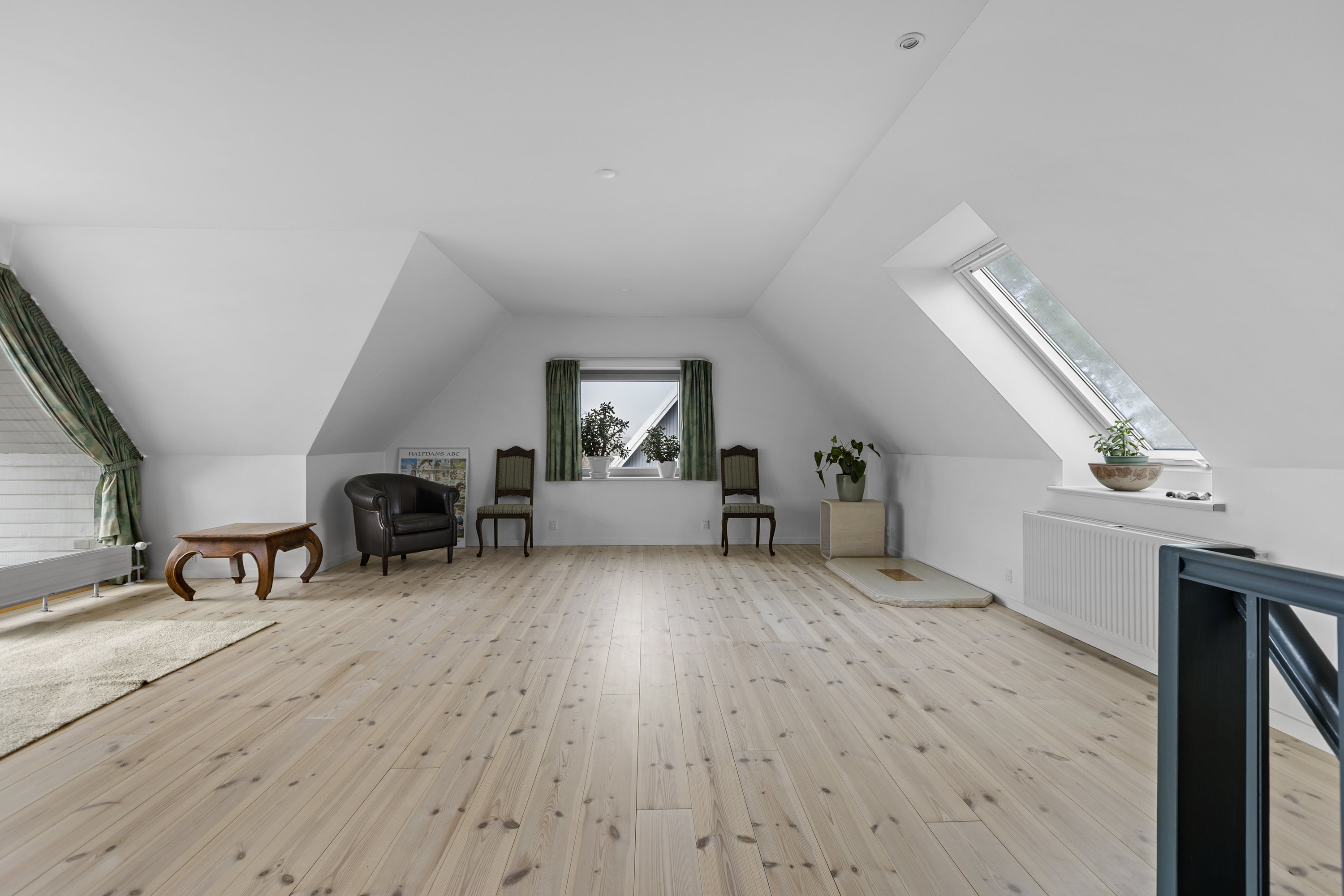 Fremhævet stue billede i fuldskærmstilstand. Billede af Halsebyvej 45, Svenstrup, 4220 Korsør