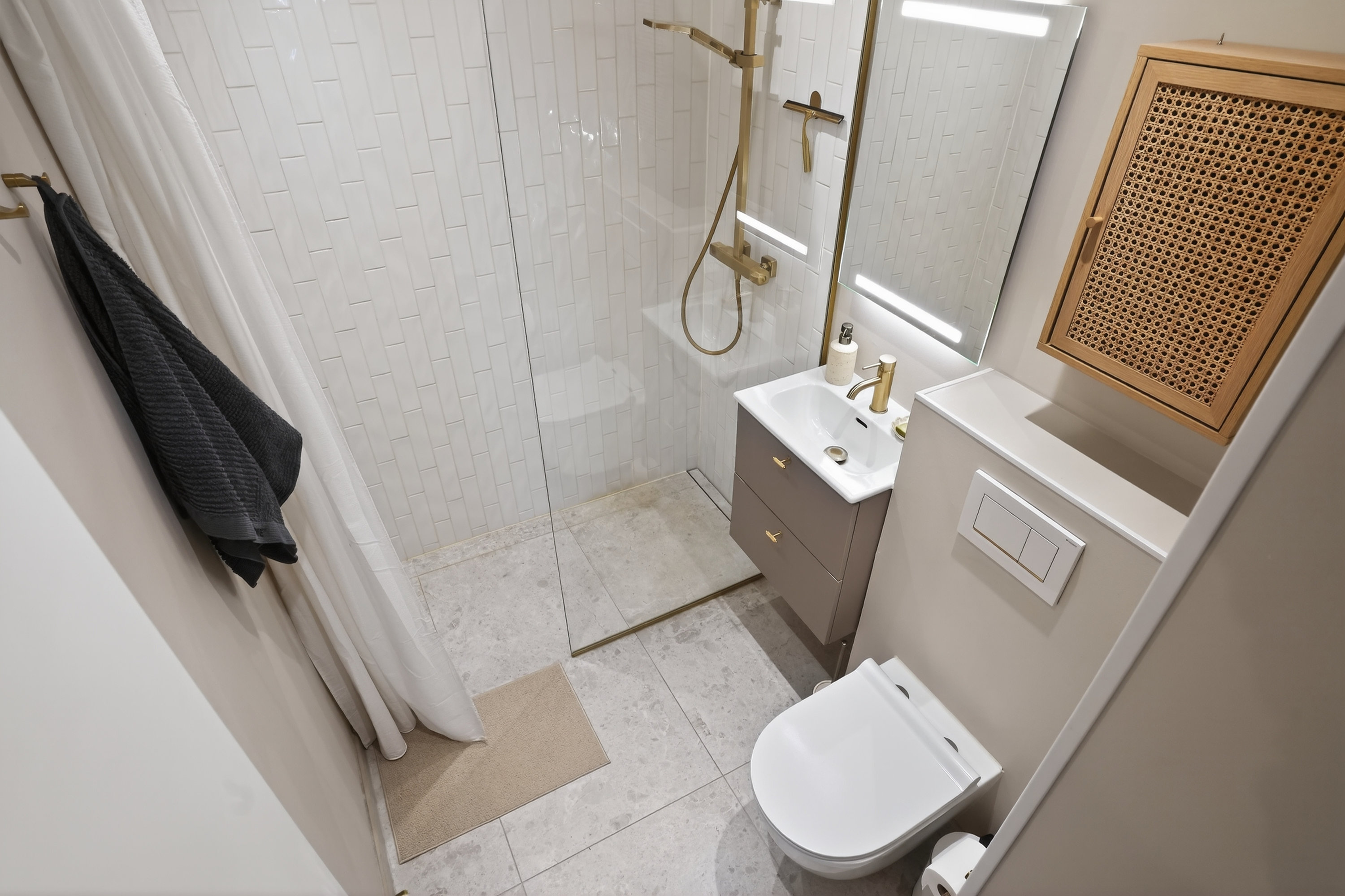 Fremhævet badeværelse billede i fuldskærmstilstand. Billede af Mølleåparken 15, st.. tv., 2800 Kongens Lyngby