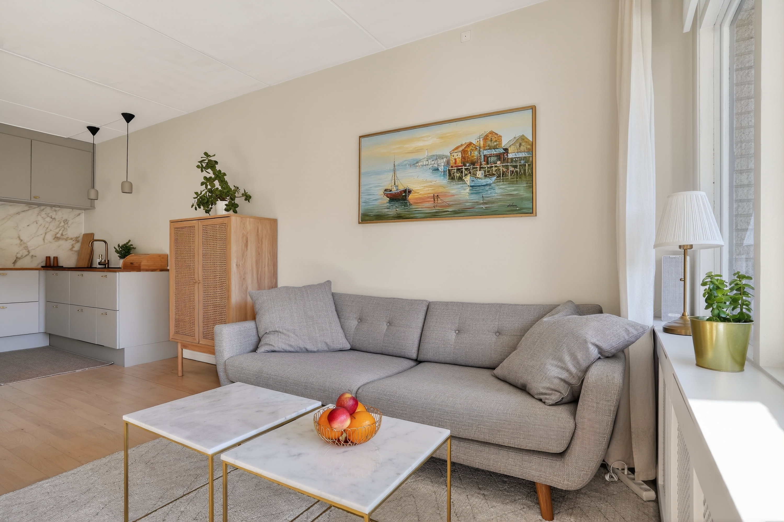 Fremhævet stue billede i fuldskærmstilstand. Billede af Mølleåparken 15, st.. tv., 2800 Kongens Lyngby