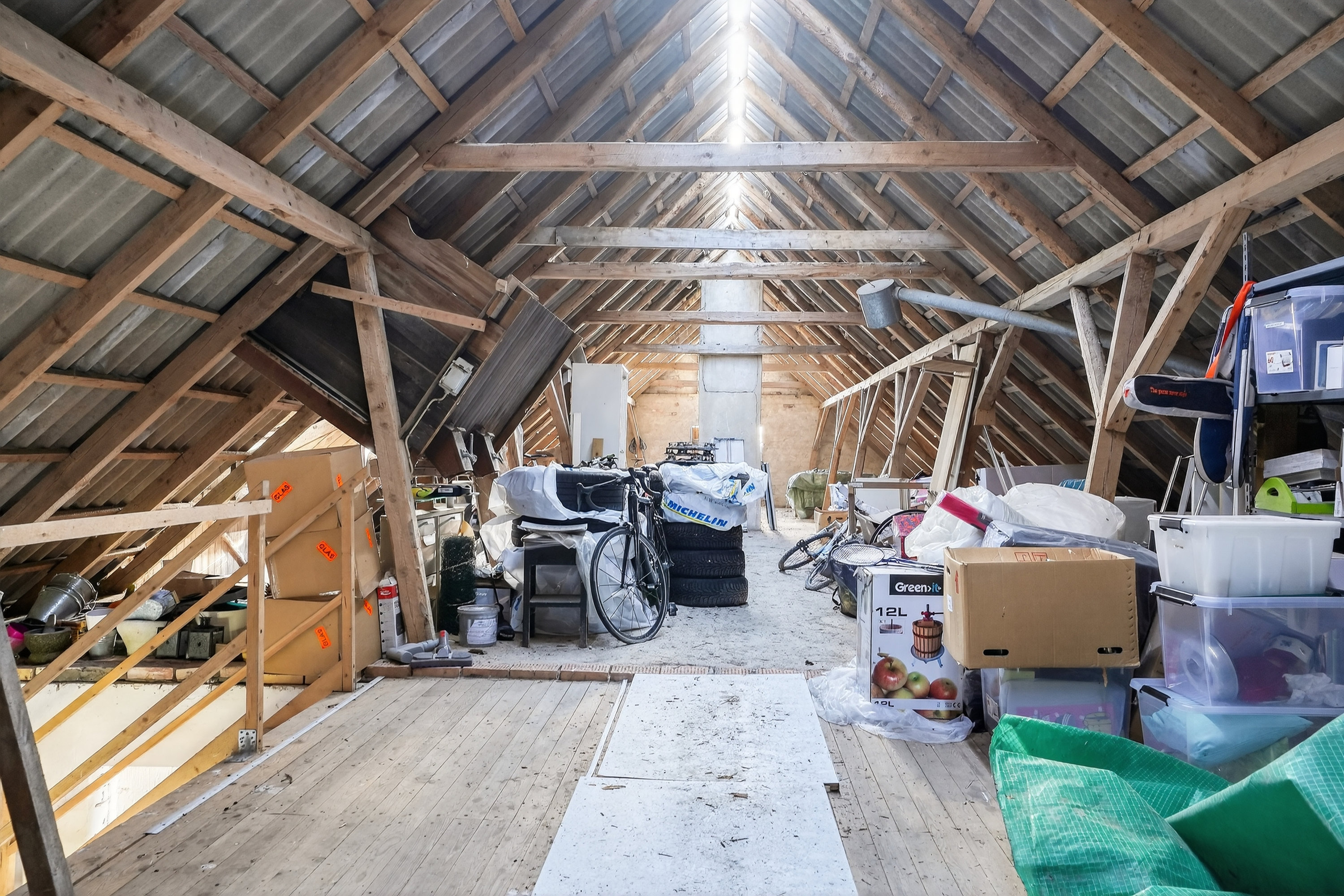 Fremhævet loft billede i fuldskærmstilstand. Billede af Kirkestien 10, Tjæreby, 3400 Hillerød