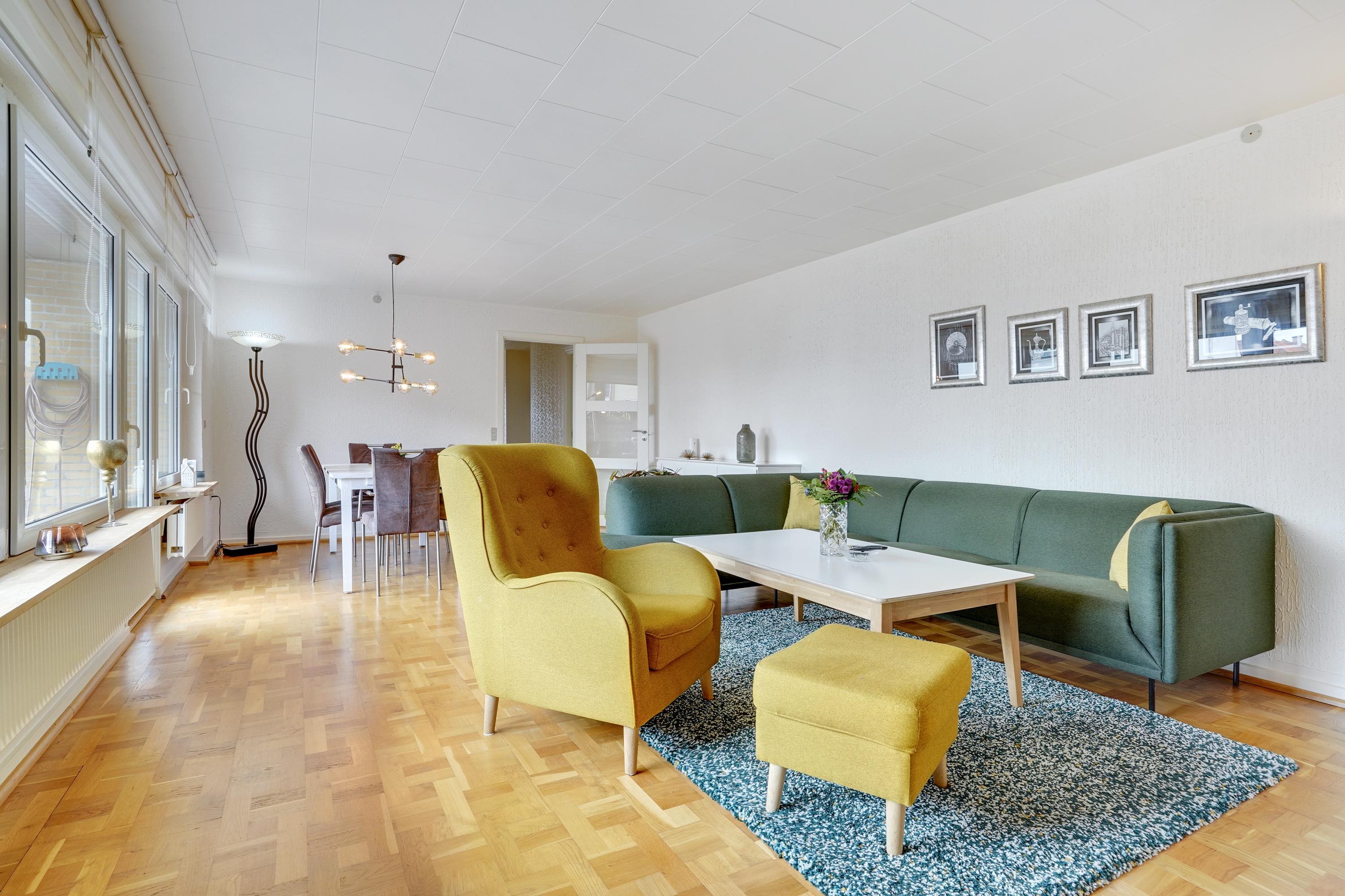 Fremhævet stue billede i fuldskærmstilstand. Billede af Riddersborgvej 10, 4900 Nakskov