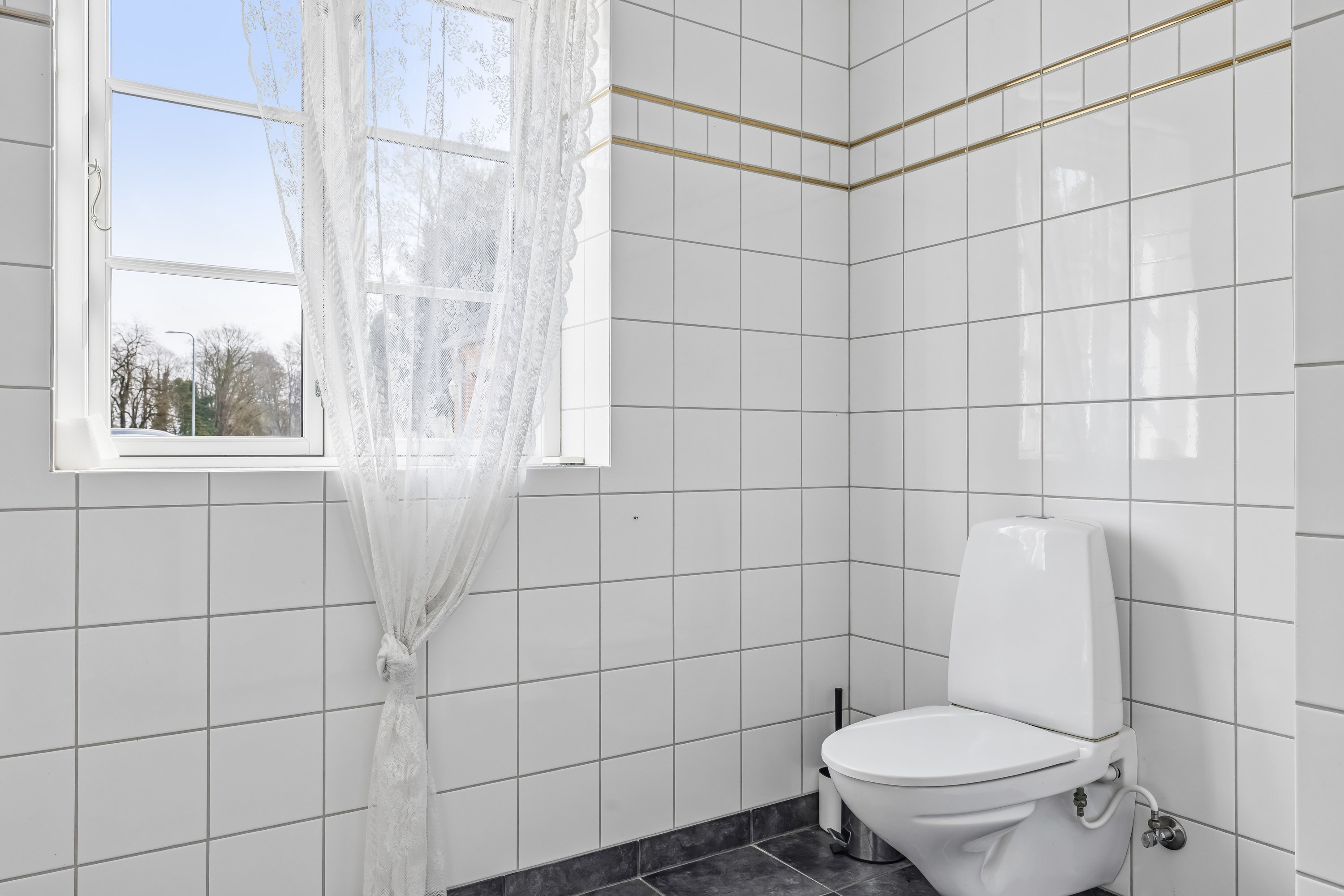 Fremhævet badeværelse billede i fuldskærmstilstand. Billede af Ejlbyvej 66, Ejlby, 5471 Søndersø