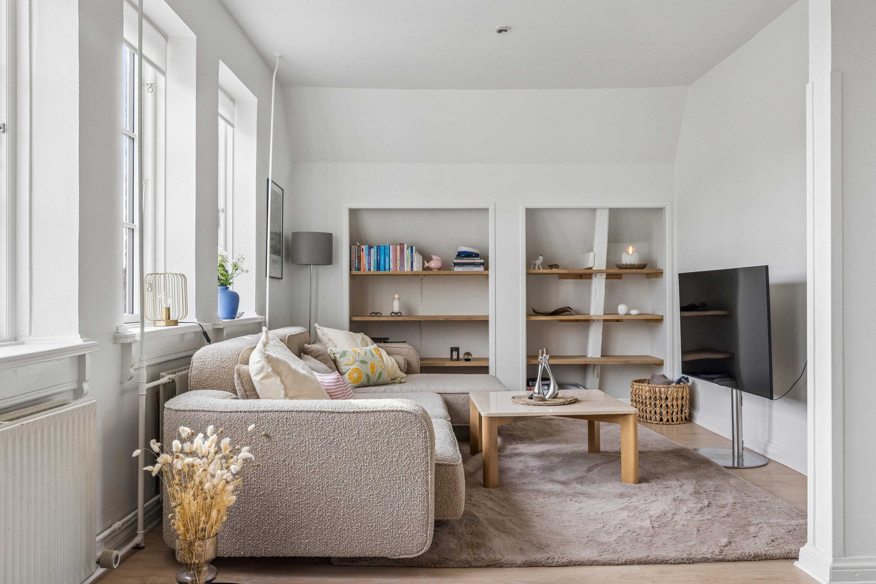 Fremhævet stue billede i fuldskærmstilstand. Billede af Borgervænget 11, 1., 5000 Odense C