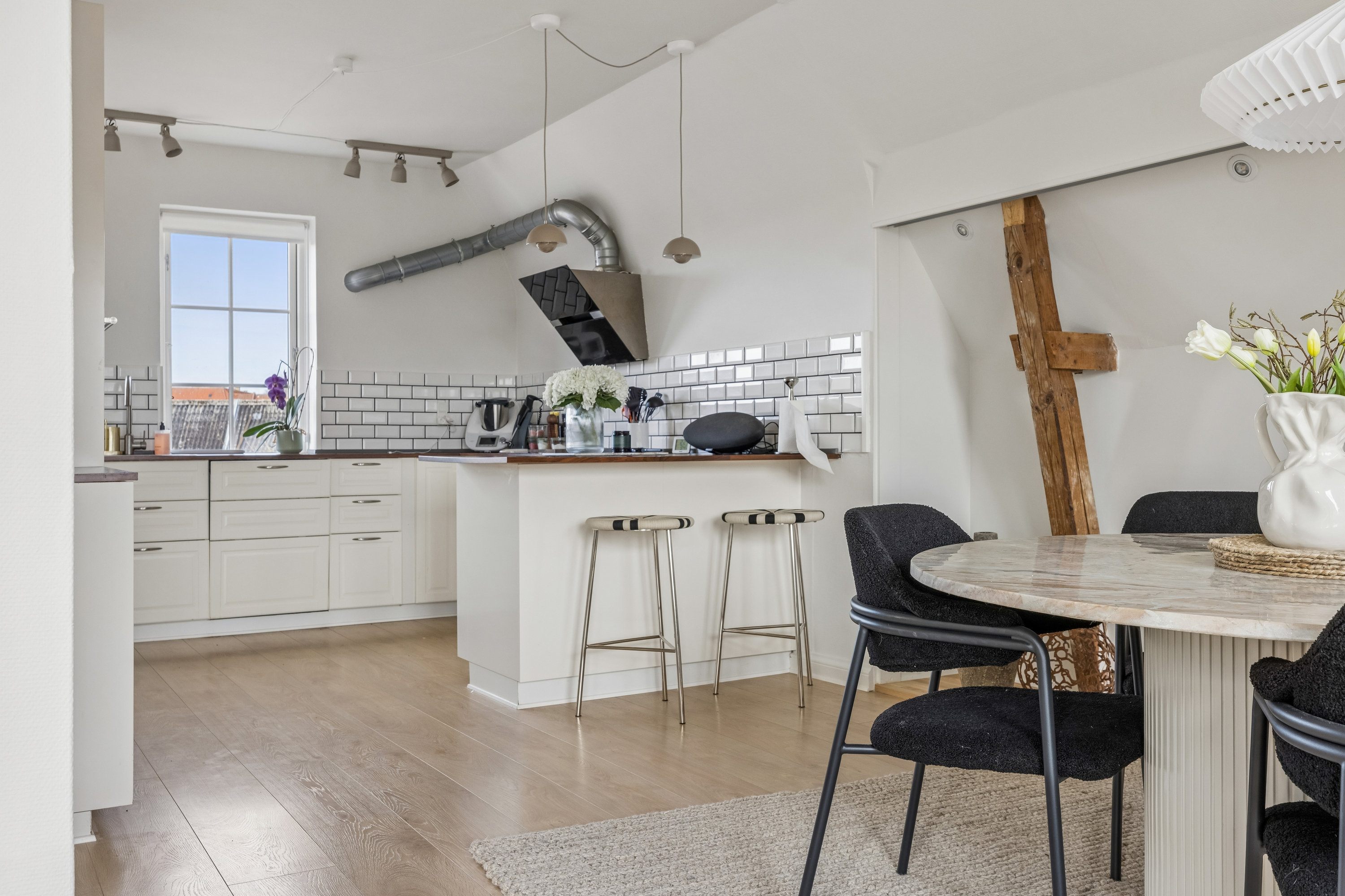 Fremhævet køkken billede i fuldskærmstilstand. Billede af Borgervænget 11, 1., 5000 Odense C