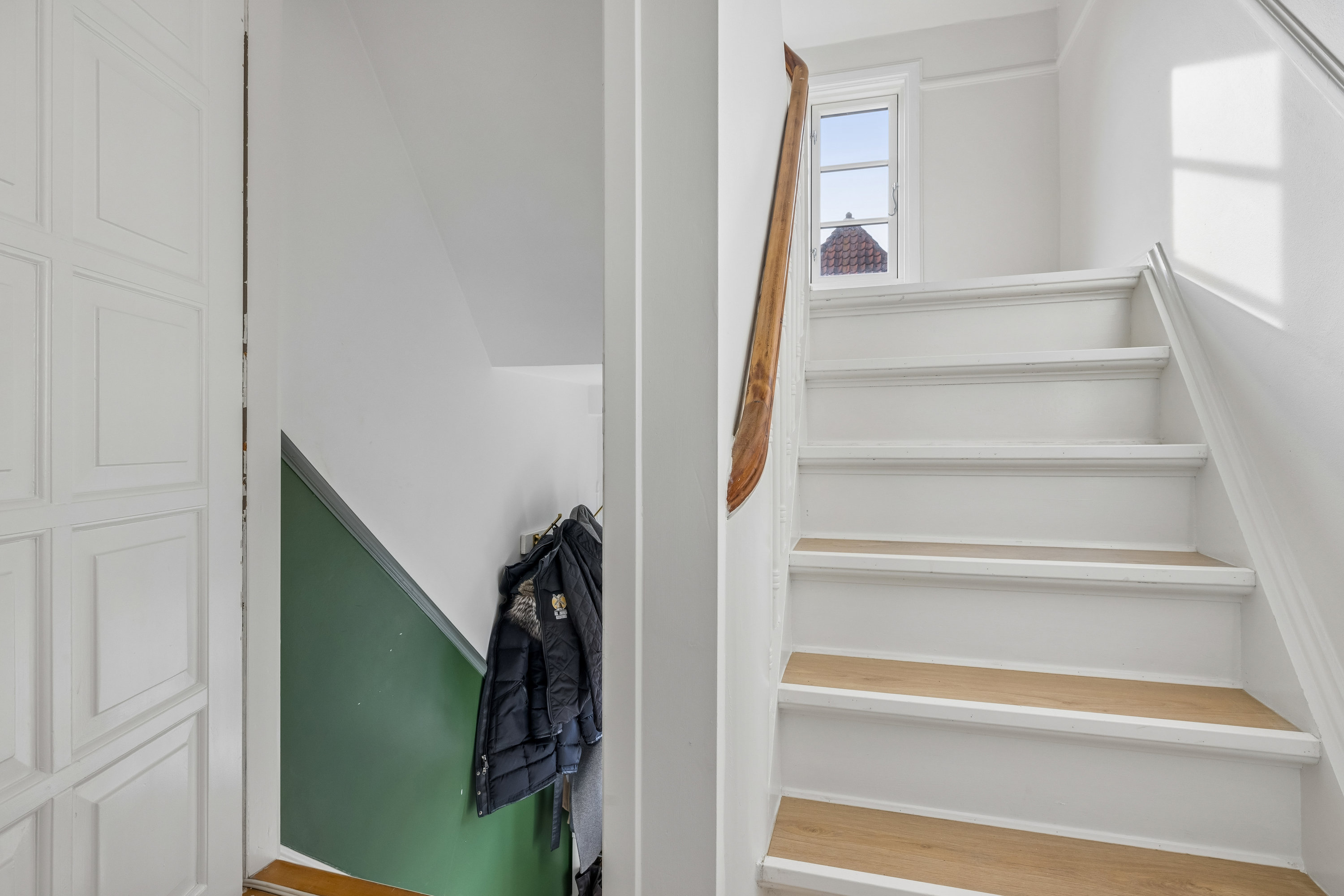 Fremhævet trappe billede i fuldskærmstilstand. Billede af Borgervænget 11, 1., 5000 Odense C