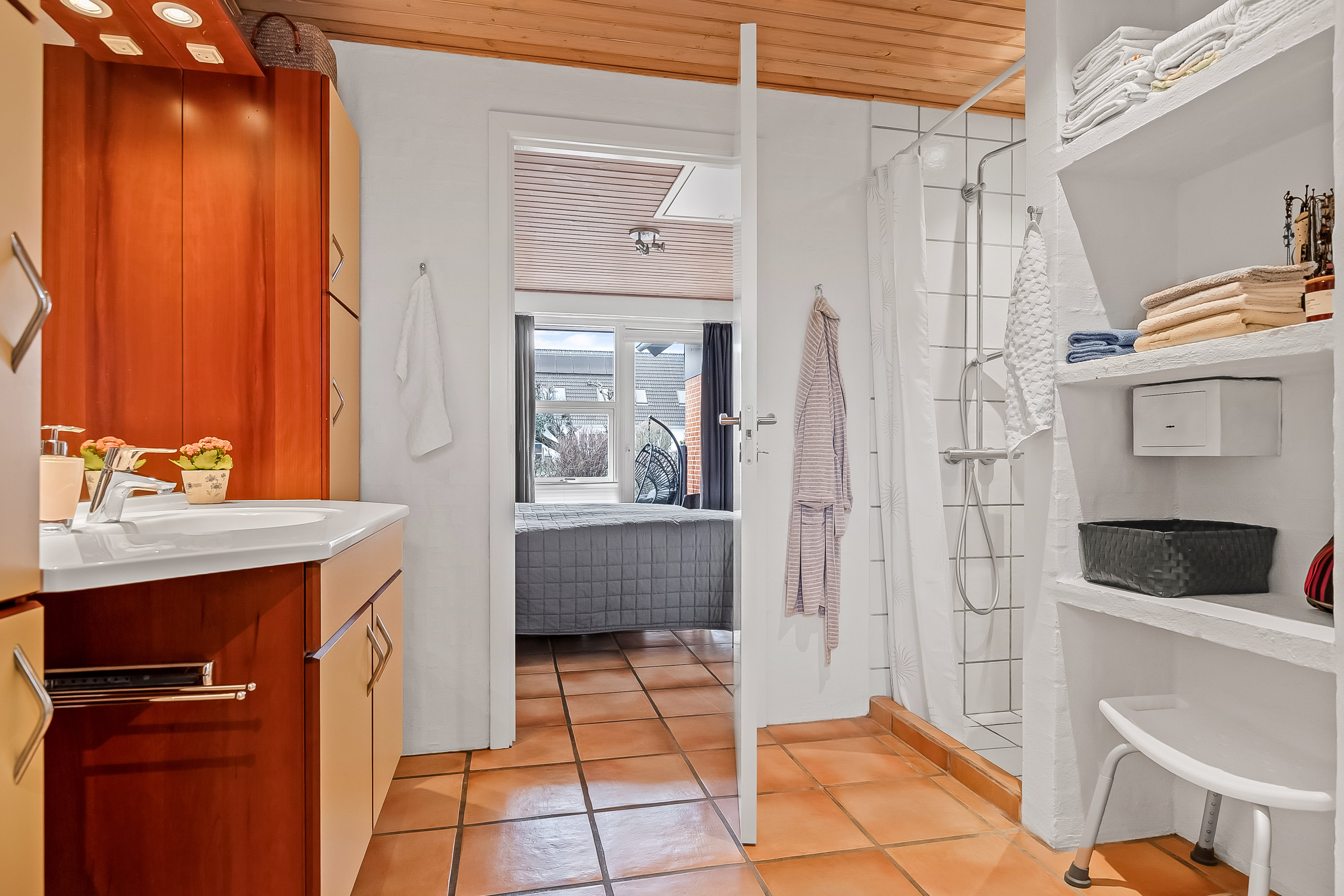 Fremhævet badeværelse, soveværelse billede i fuldskærmstilstand. Billede af Ekkodalen 57, Erritsø, 7000 Fredericia