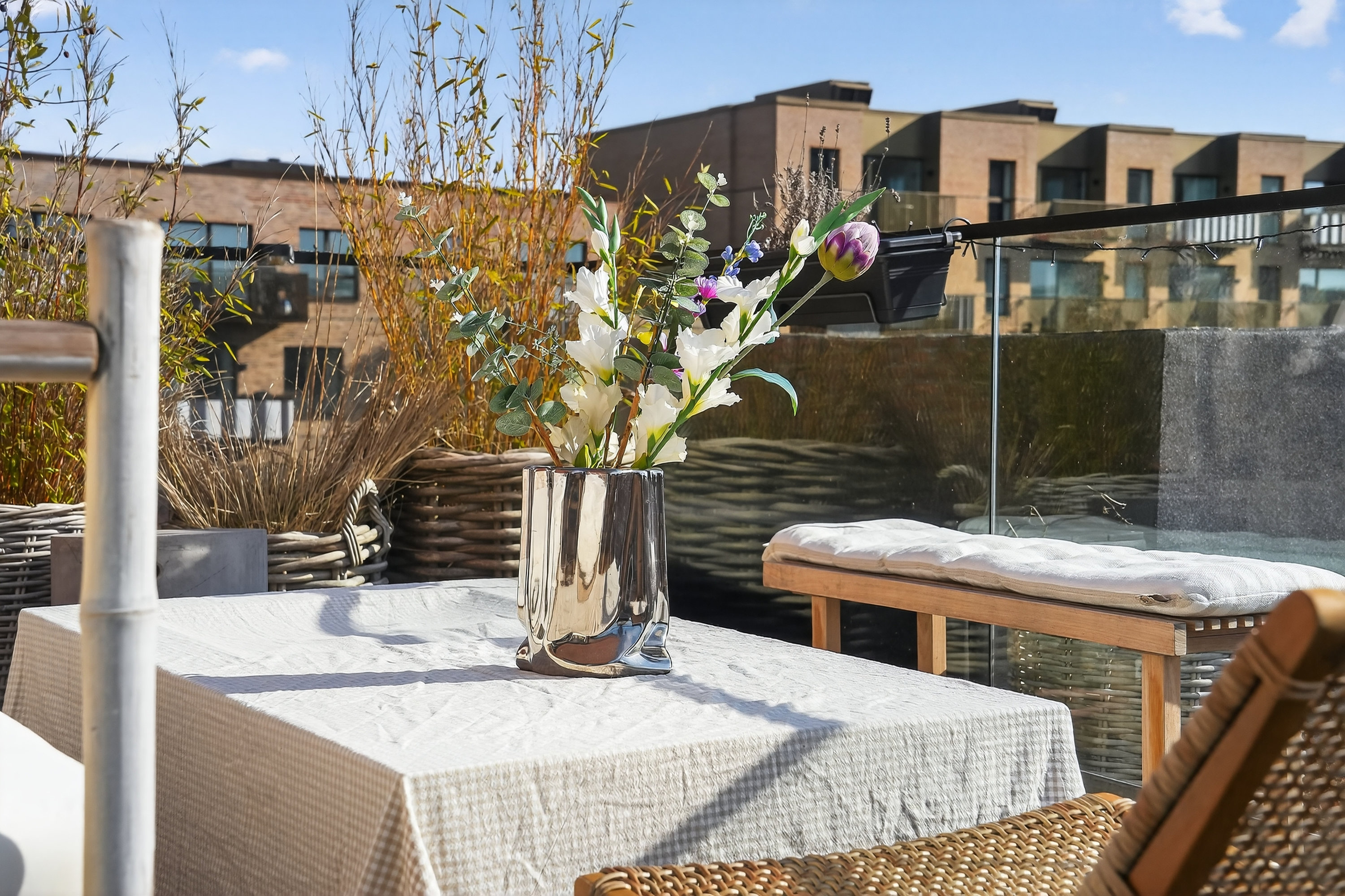 Fremhævet altan billede i fuldskærmstilstand. Billede af Ingrid Marievej 52, 5. tv., 2500 Valby