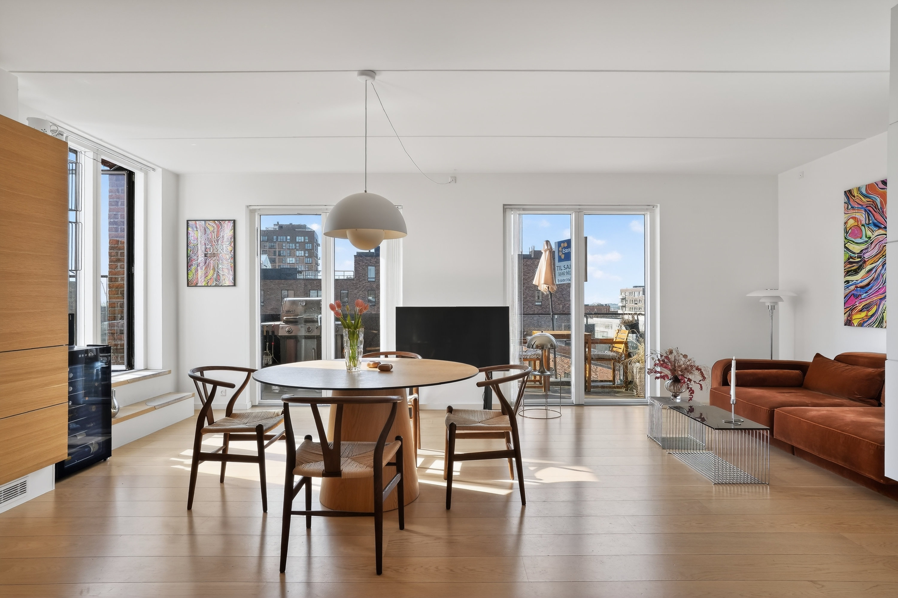 Fremhævet stue billede i fuldskærmstilstand. Billede af Ingrid Marievej 52, 5. tv., 2500 Valby