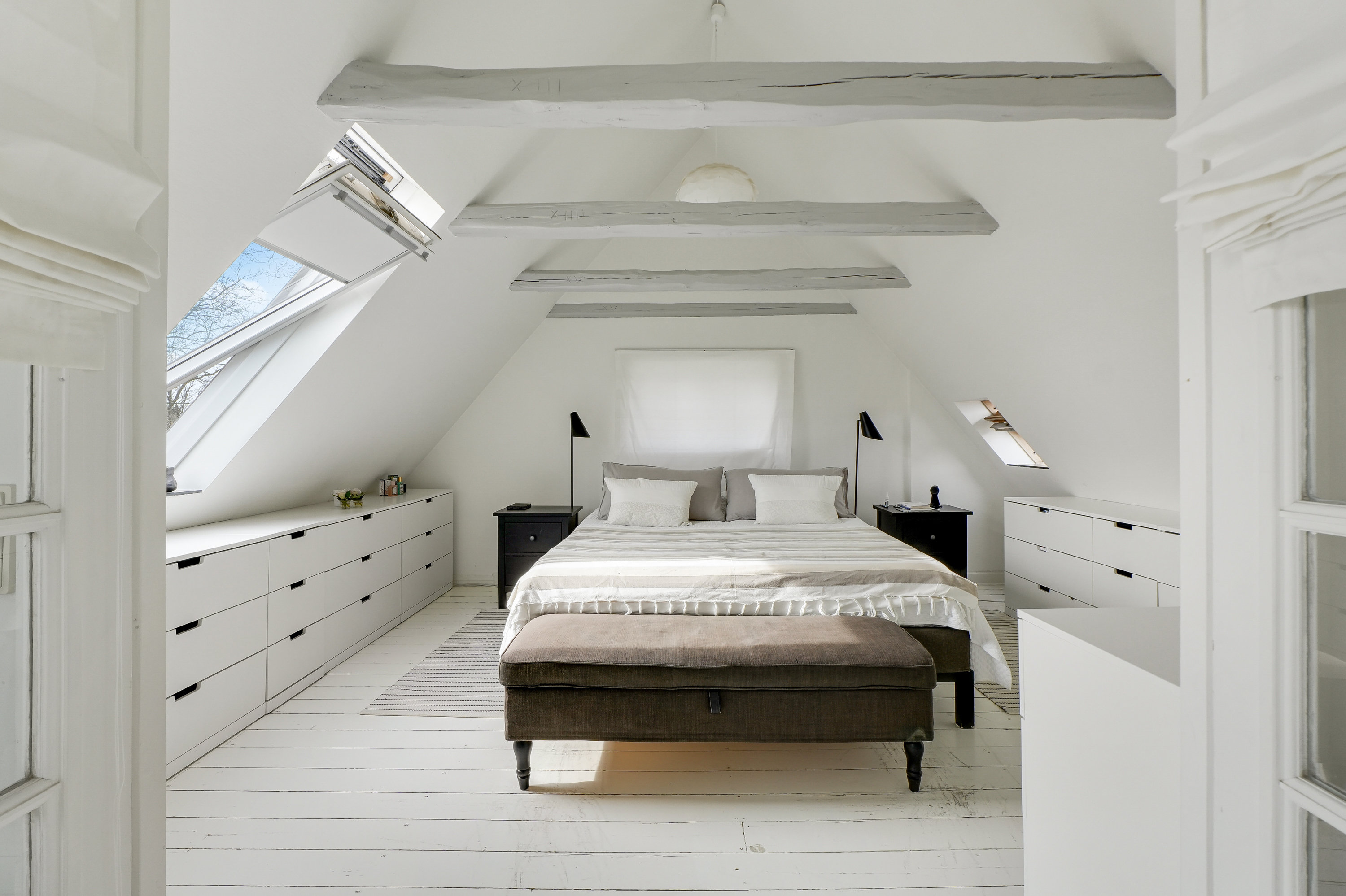 Fremhævet soveværelse billede i fuldskærmstilstand. Billede af Kildegårdsvej 31B, 2900 Hellerup