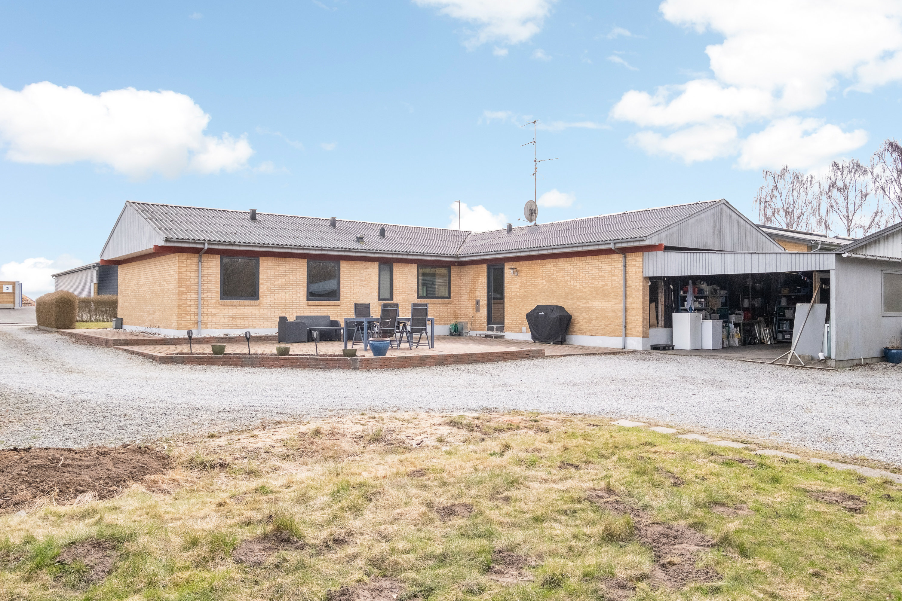 Villa: Bag facade på Møgelgårdsvej 35, 8520 Lystrup