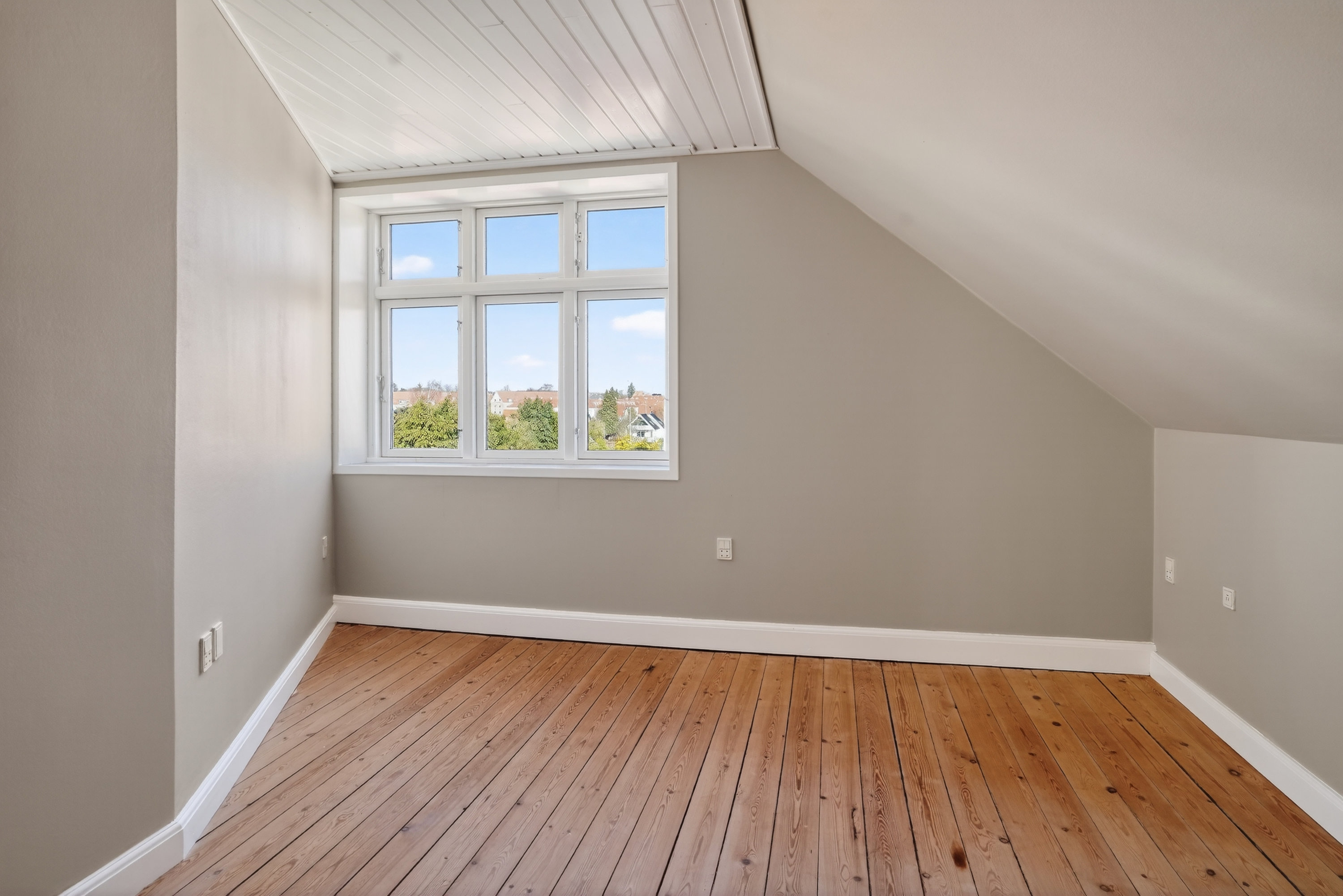 Fremhævet værelse billede i fuldskærmstilstand. Billede af Rosenvænget 5, 3000 Helsingør