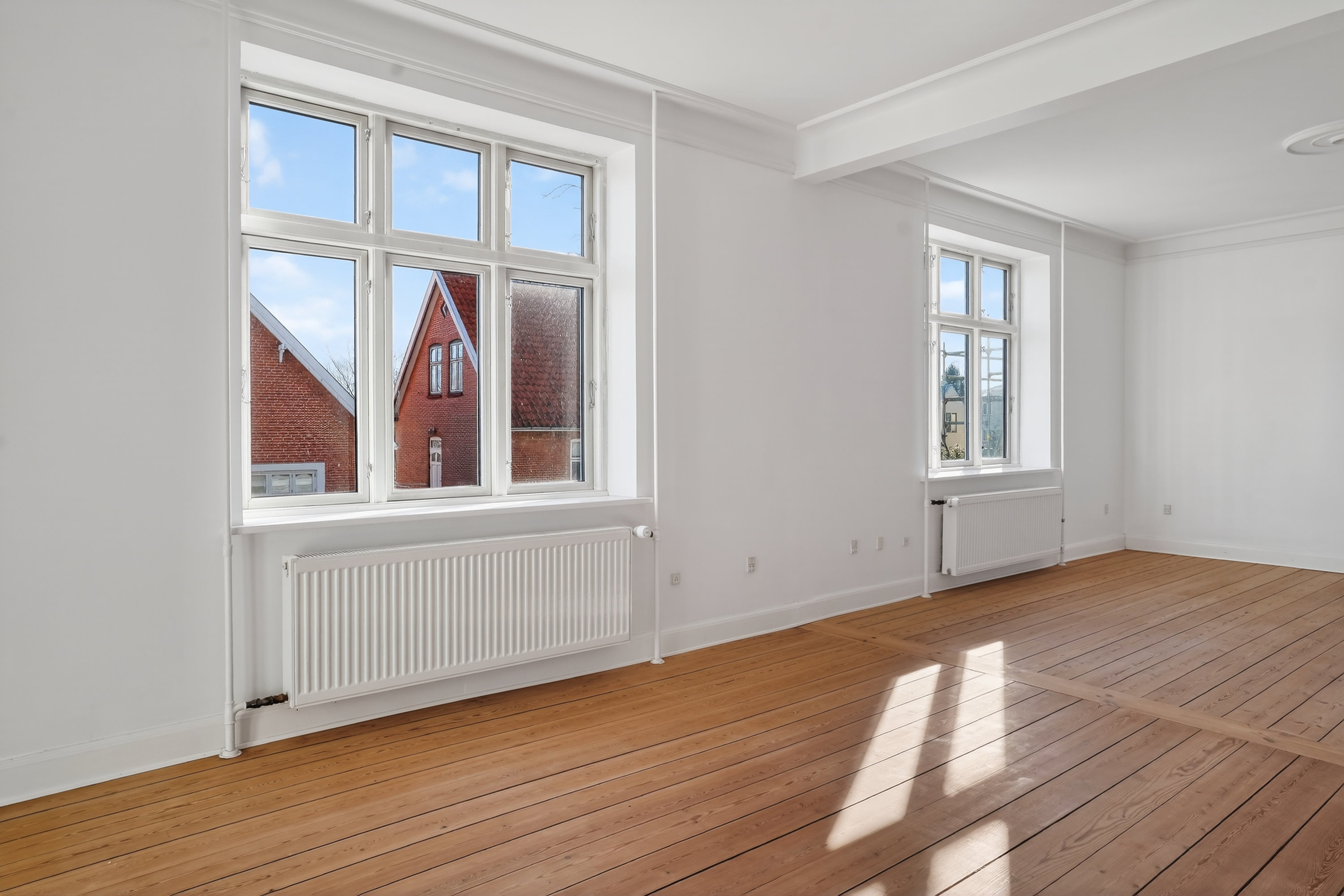 Fremhævet stue billede i fuldskærmstilstand. Billede af Rosenvænget 5, 3000 Helsingør