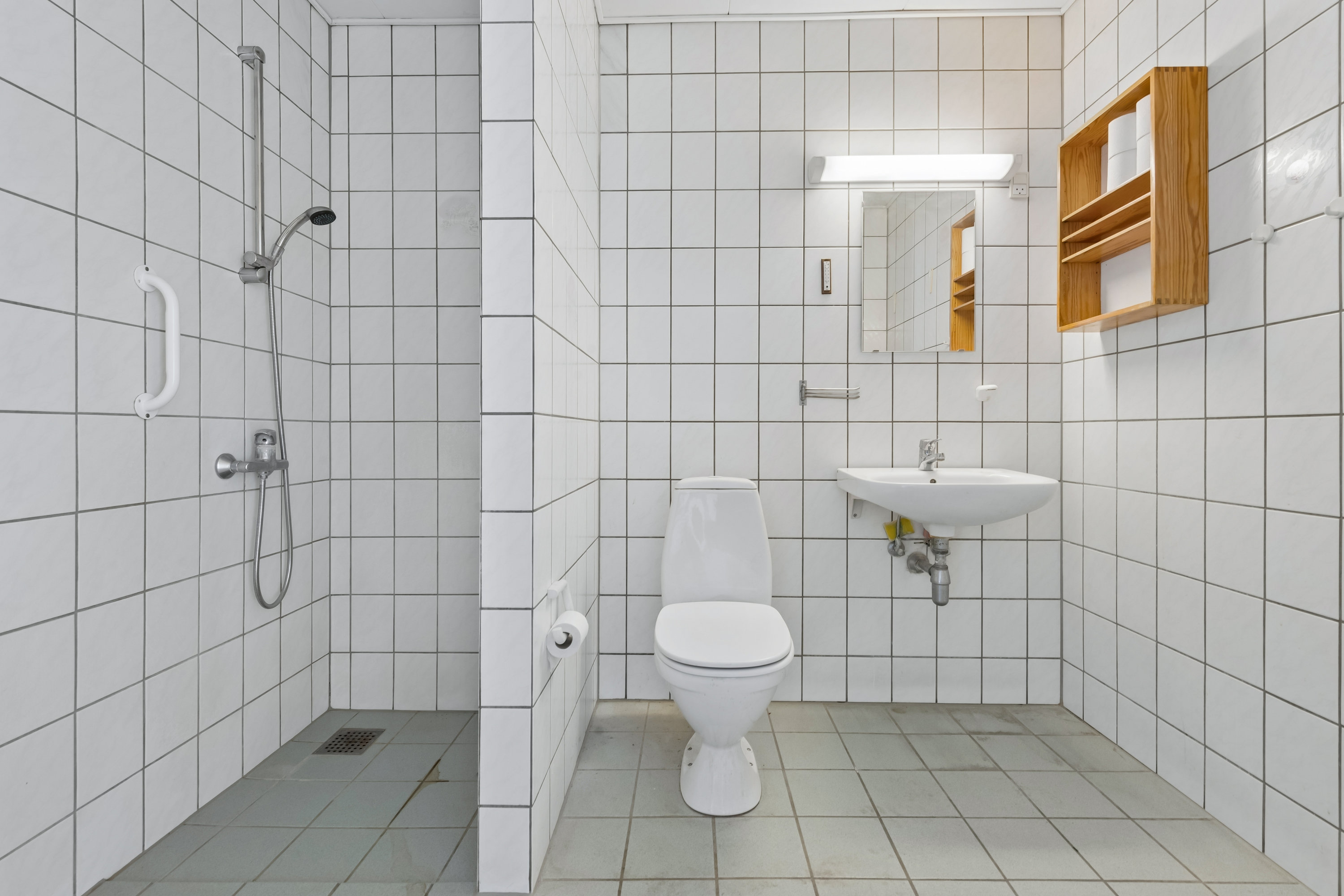 Fremhævet badeværelse billede i fuldskærmstilstand. Billede af Hindbærhegnet 8, Høje Taastrup, 2630 Taastrup