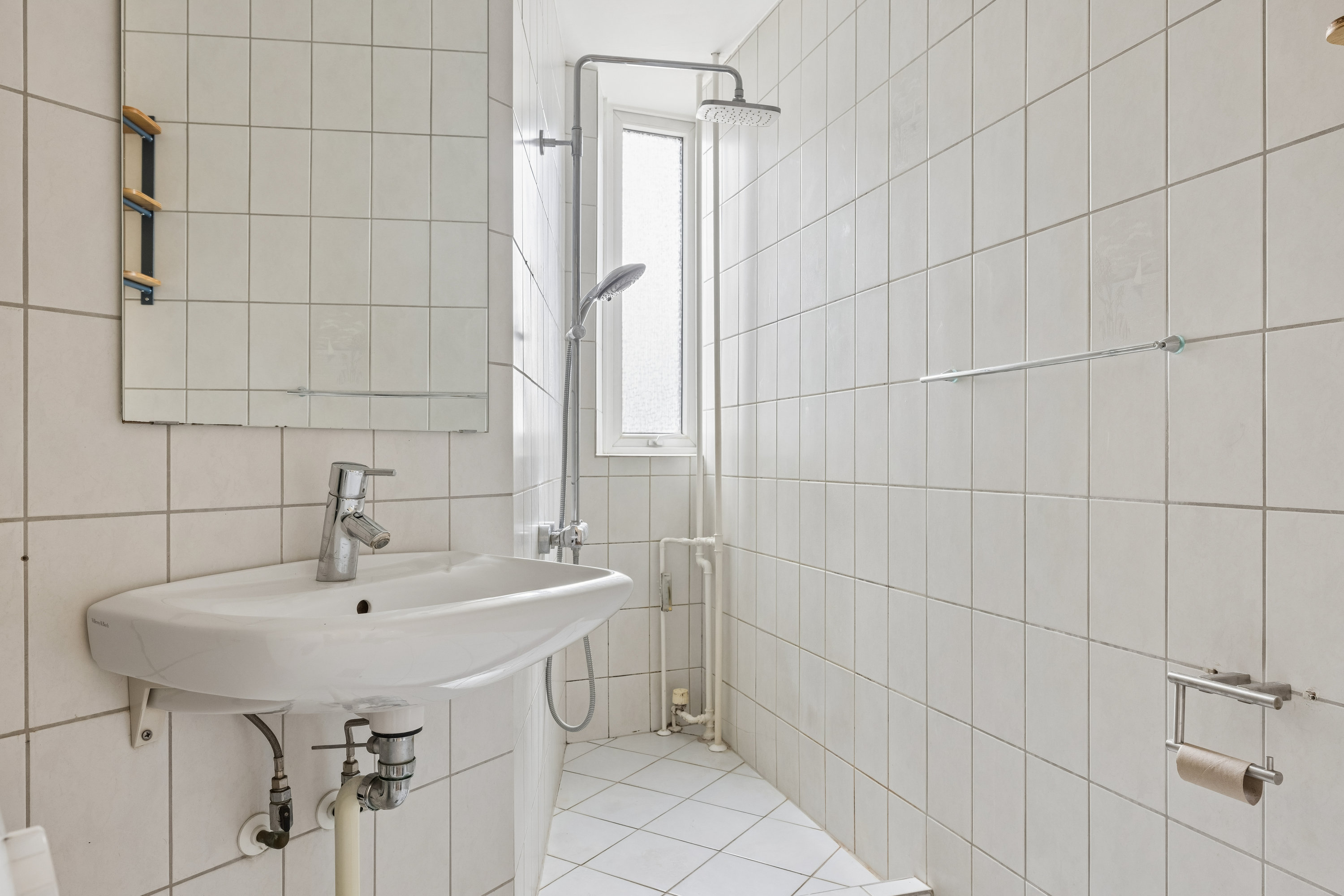 Fremhævet badeværelse billede i fuldskærmstilstand. Billede af Ørstedsgade 41, 1. tv., 5000 Odense C