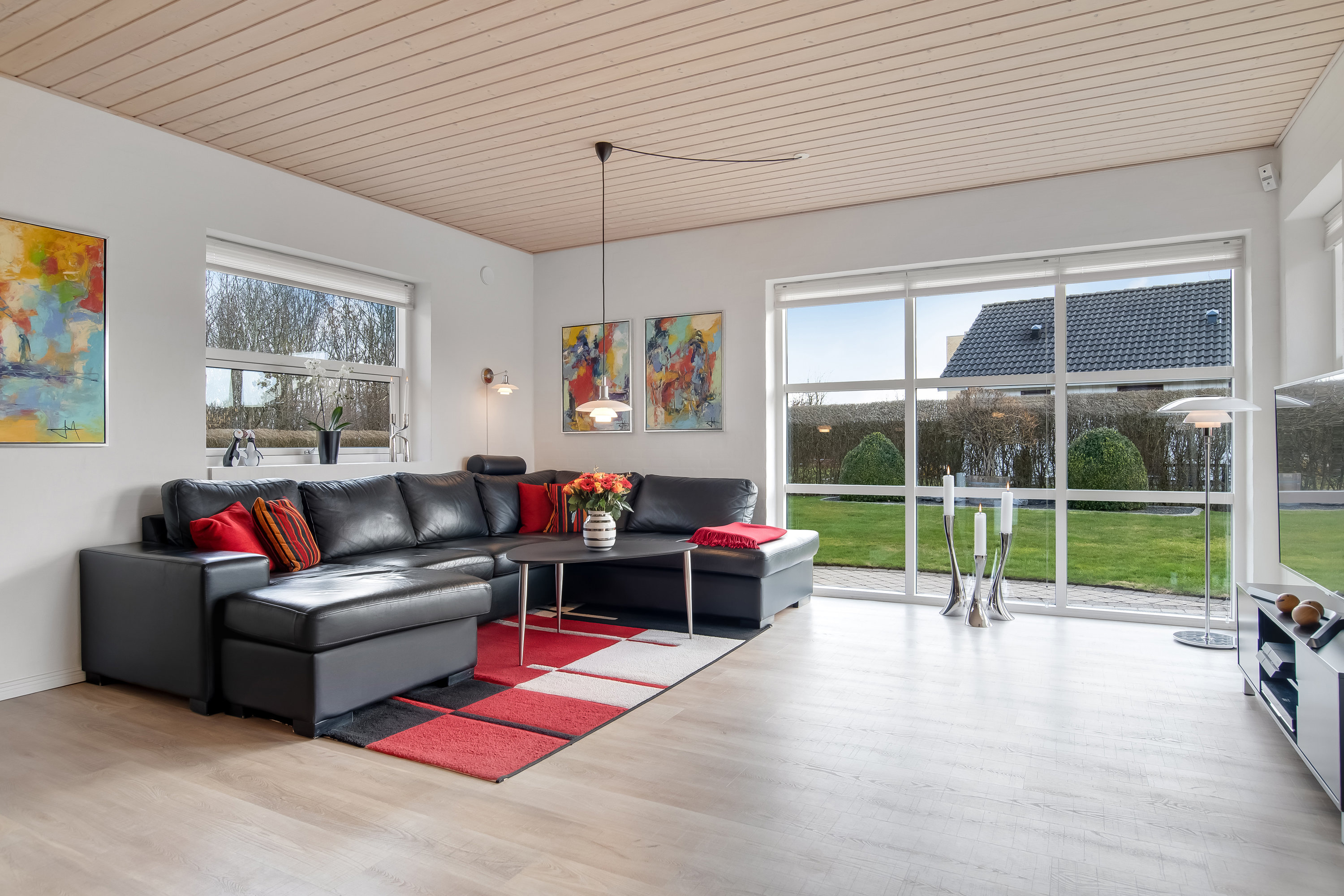 Fremhævet stue billede i fuldskærmstilstand. Billede af Skovvikken 34, Mejrup, 7500 Holstebro