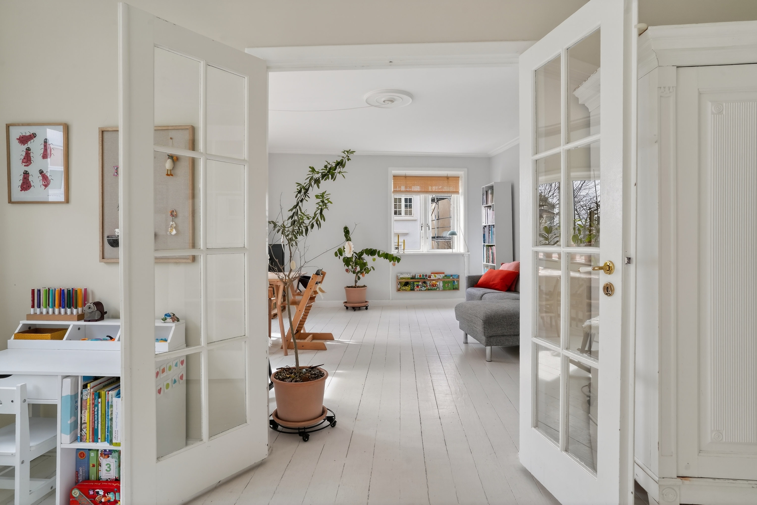 Fremhævet stue billede i fuldskærmstilstand. Billede af Skydebane Alle 1, 1. th., 3000 Helsingør