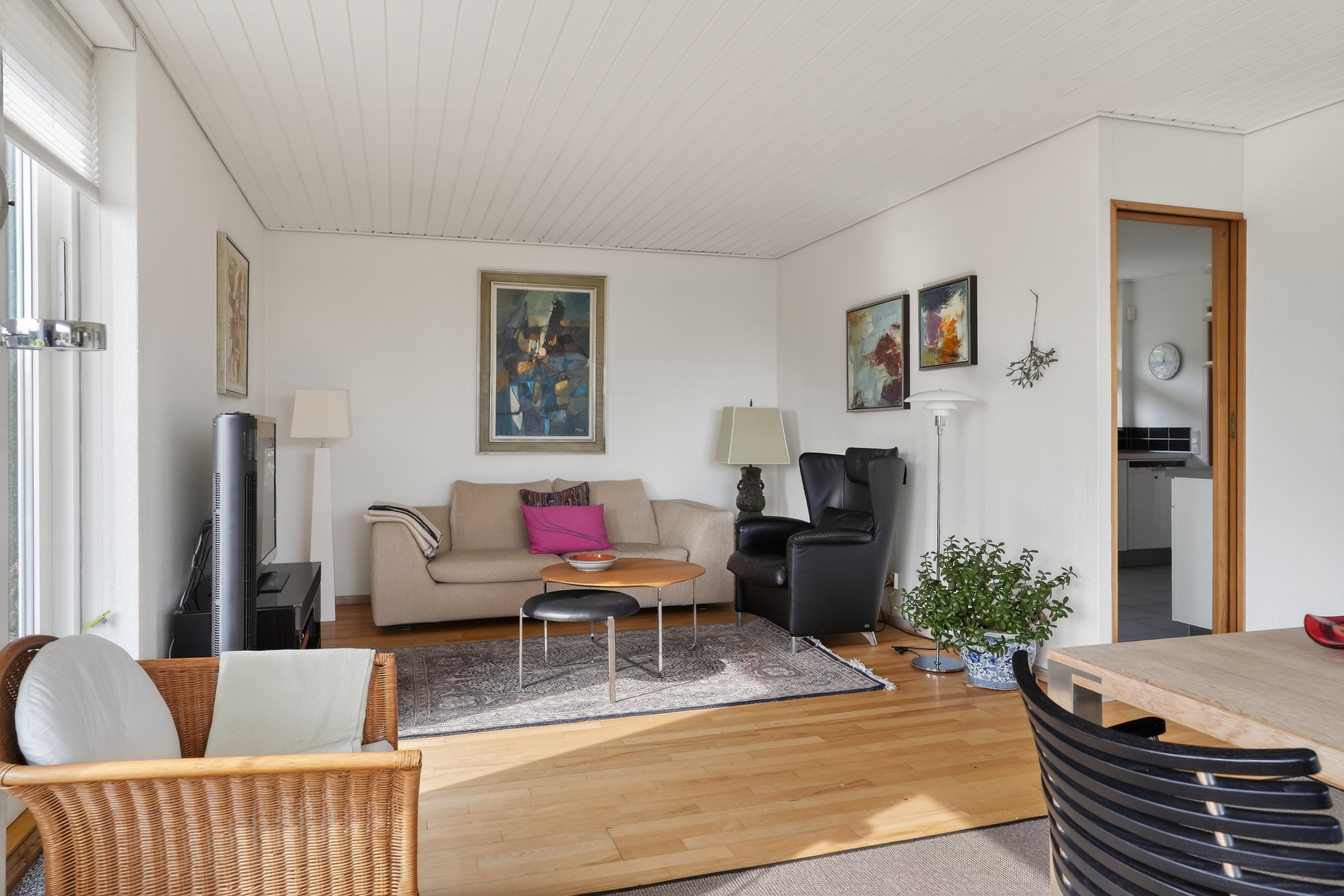 Fremhævet stue billede i fuldskærmstilstand. Billede af Skansørevej 6, 3000 Helsingør