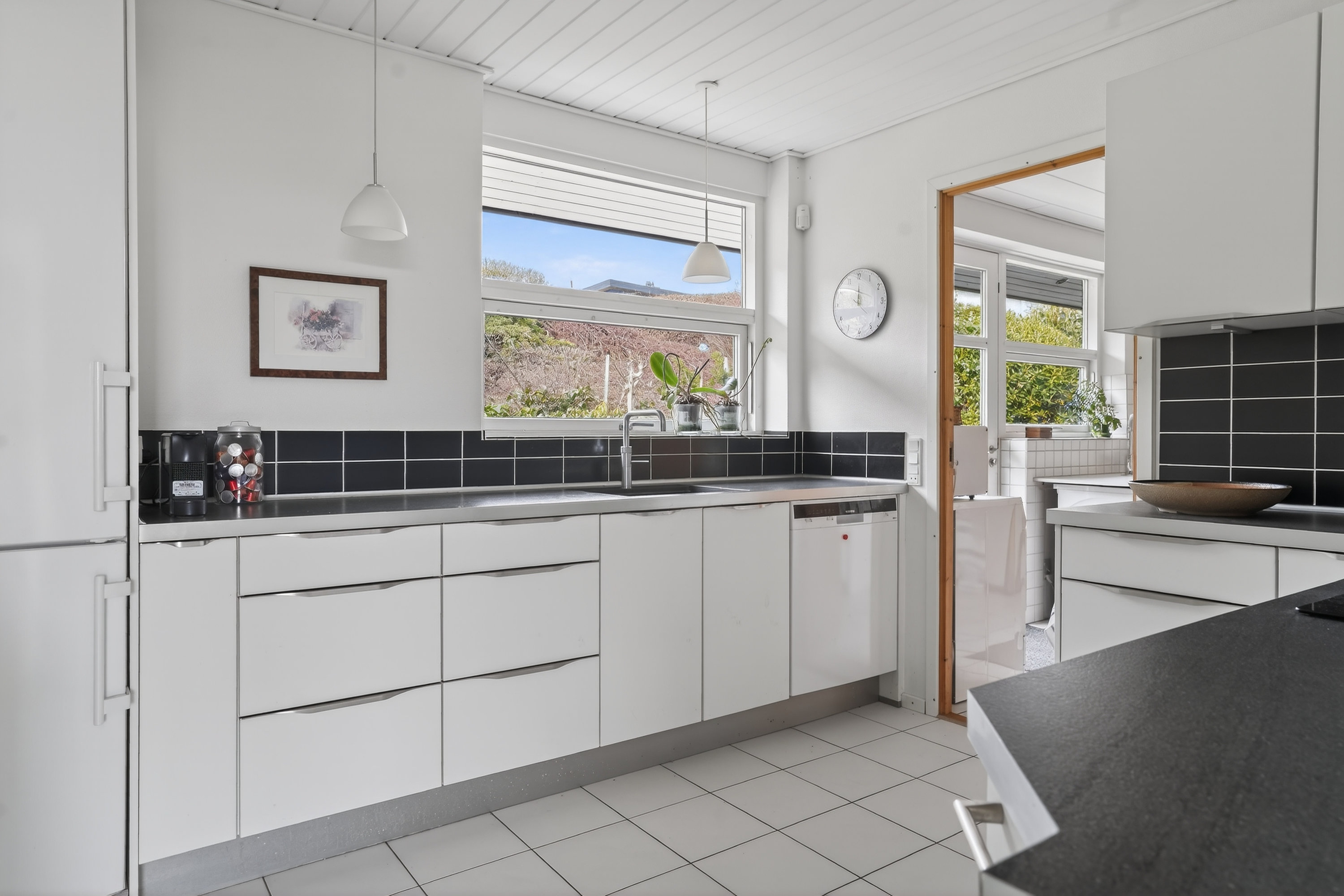 Fremhævet køkken billede i fuldskærmstilstand. Billede af Skansørevej 6, 3000 Helsingør