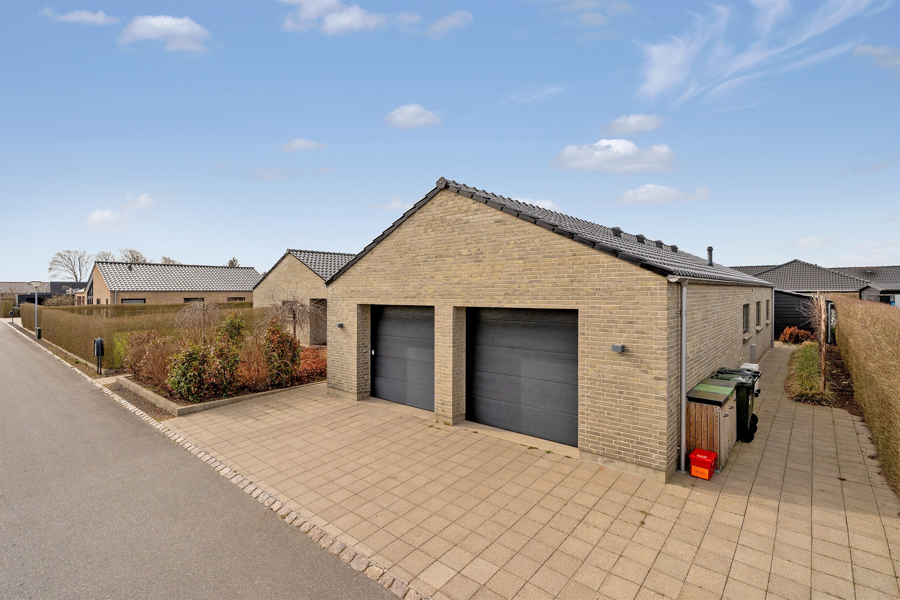 Fremhævet ejendommen billede i fuldskærmstilstand. Billede af Lillevang 110, 7190 Billund