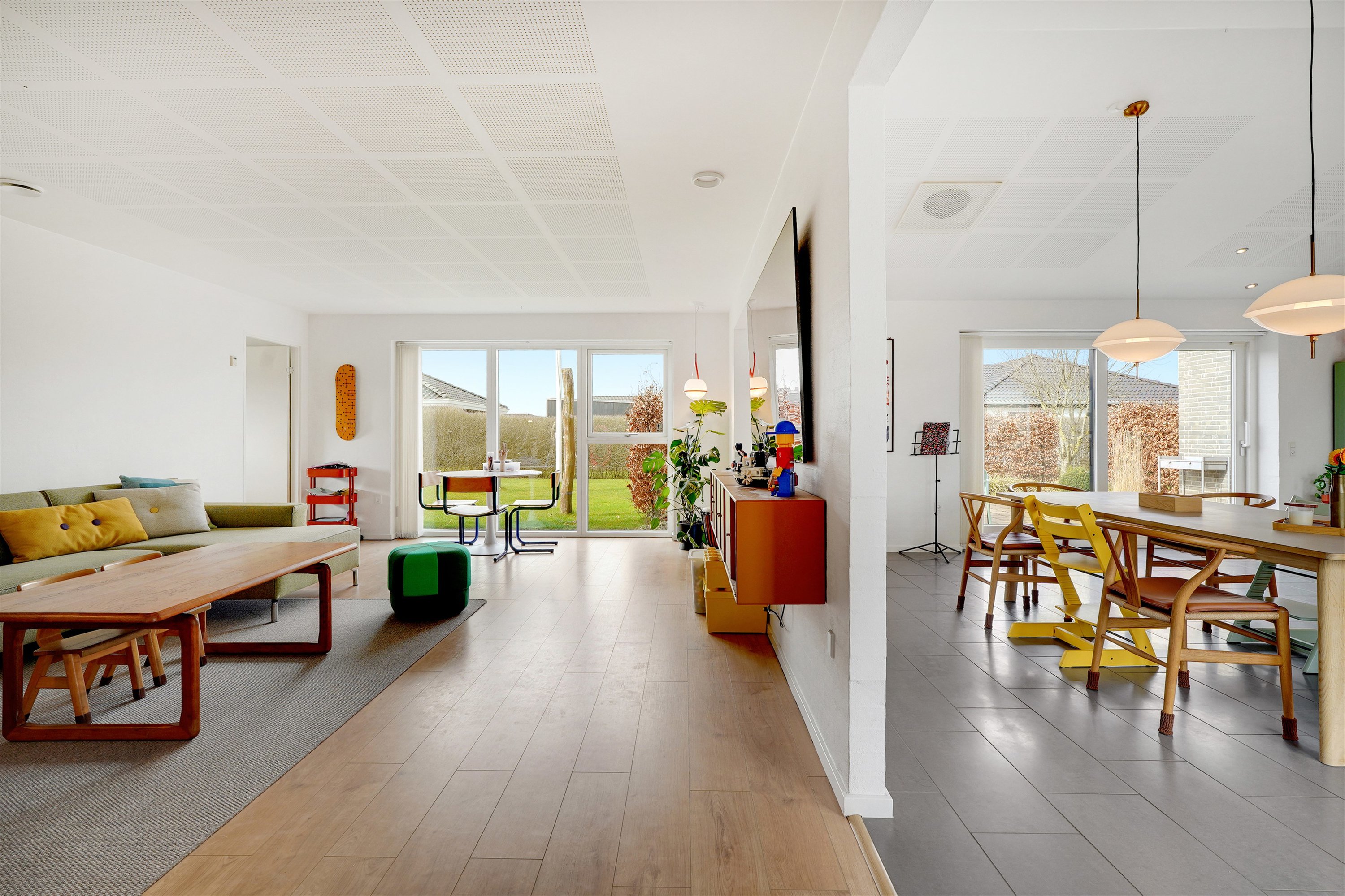 Fremhævet stue billede i fuldskærmstilstand. Billede af Lillevang 110, 7190 Billund