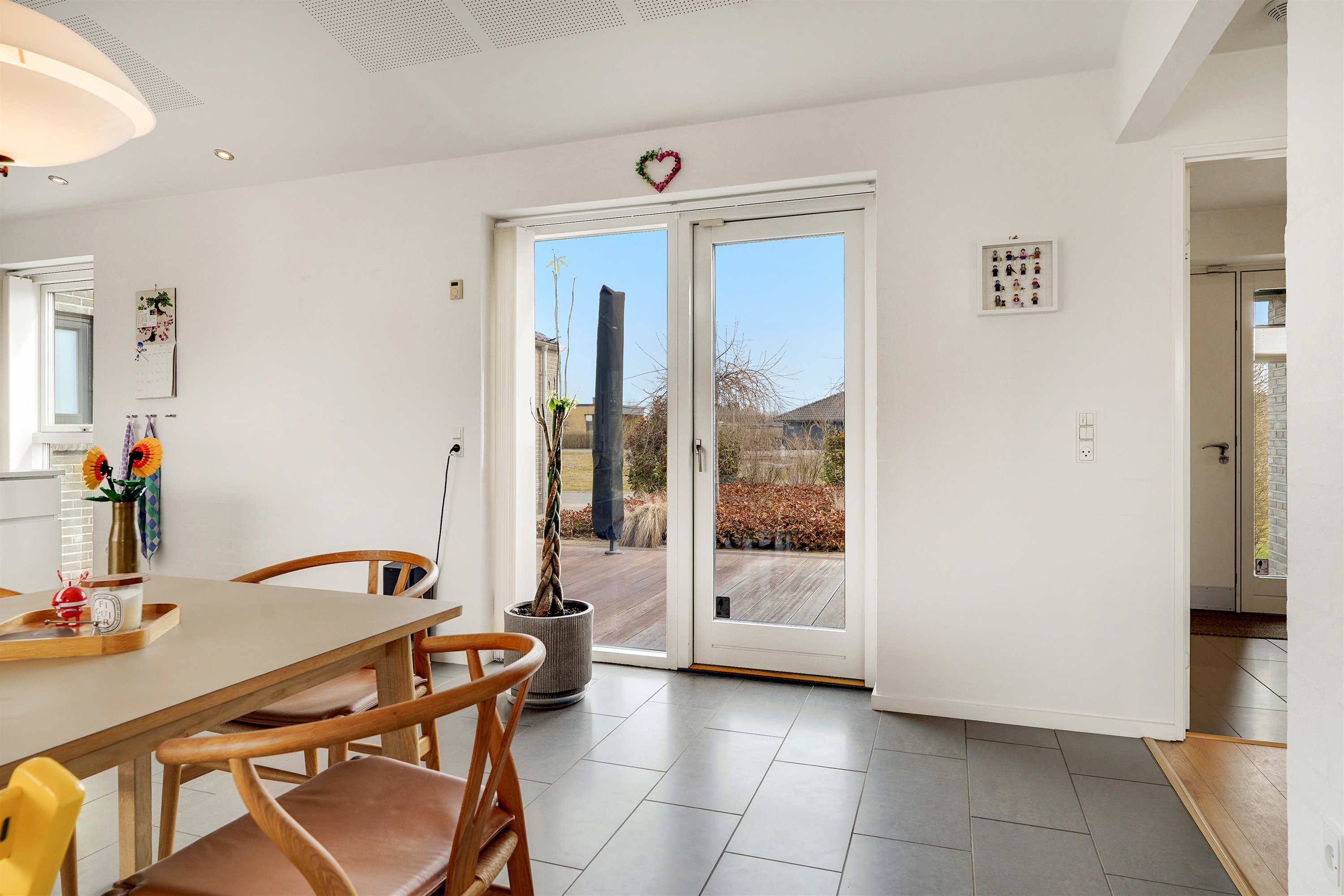 Fremhævet alrum billede i fuldskærmstilstand. Billede af Lillevang 110, 7190 Billund