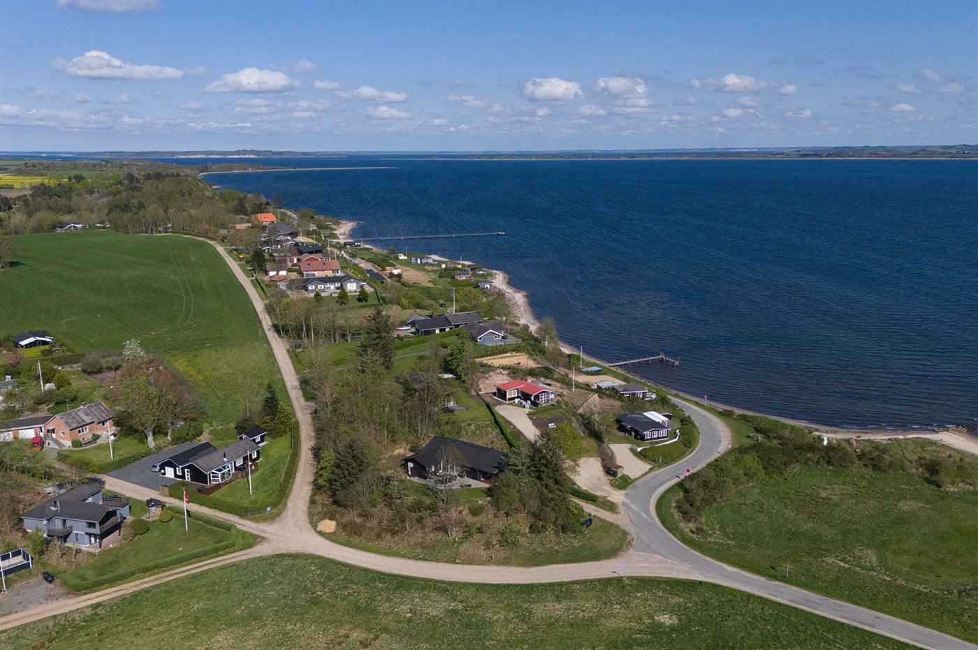 Fremhævet  billede i fuldskærmstilstand. Billede af Lyby Strandvej 1A, Lyby Strand, 7870 Roslev