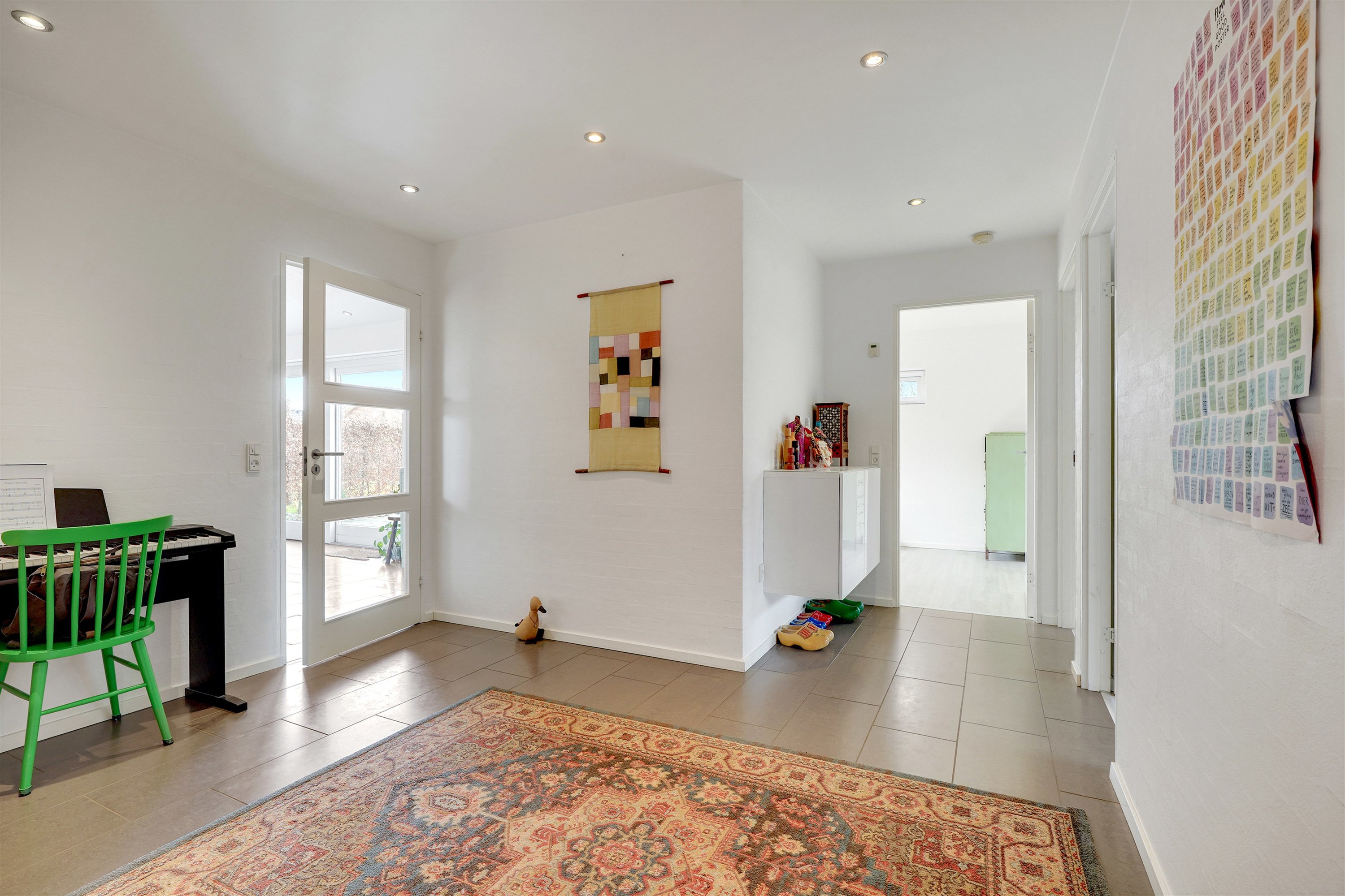 Fremhævet gang billede i fuldskærmstilstand. Billede af Lillevang 110, 7190 Billund