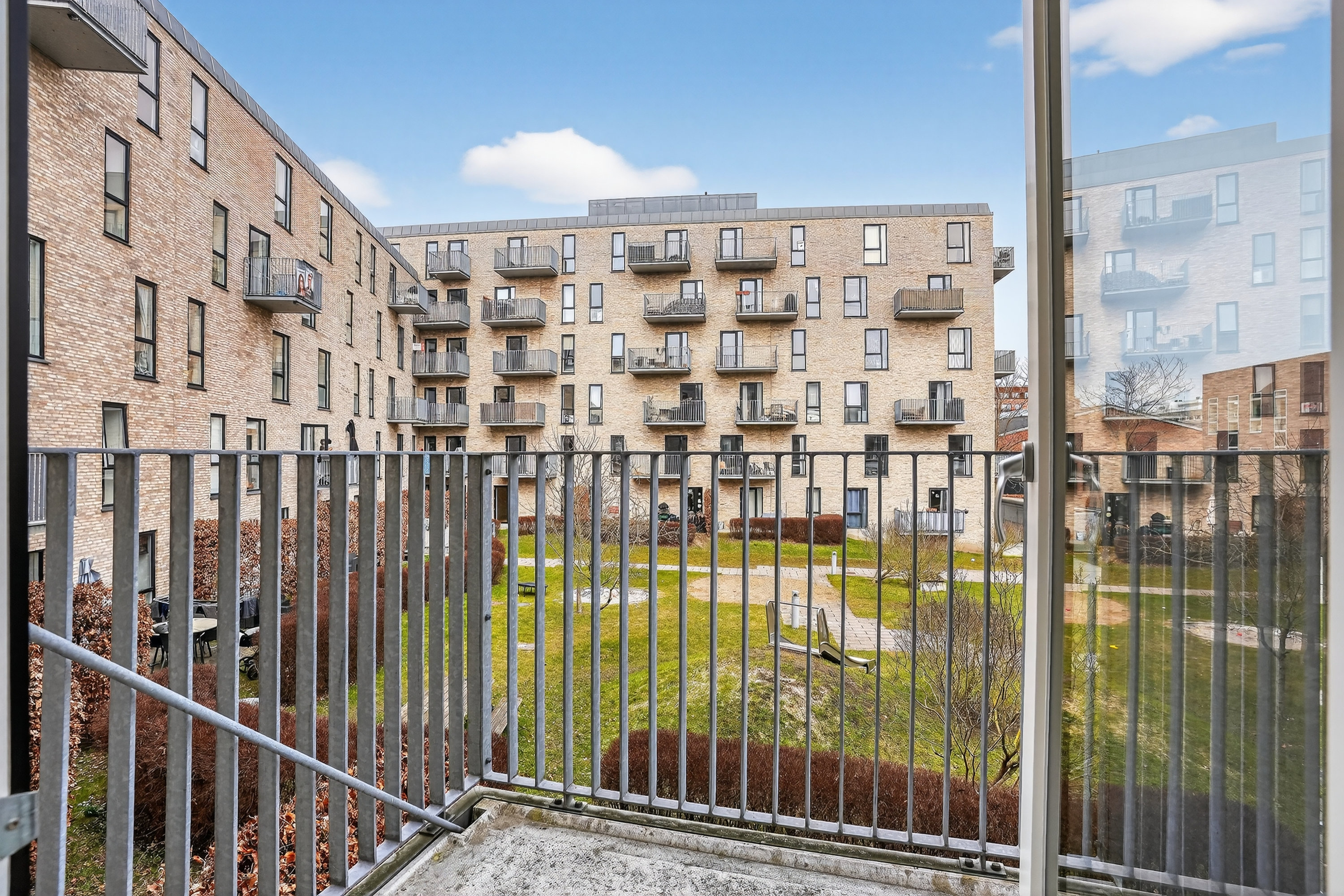 Fremhævet altan billede i fuldskærmstilstand. Billede af Karin Nellemoses Vej 3, 1. th., 2500 Valby