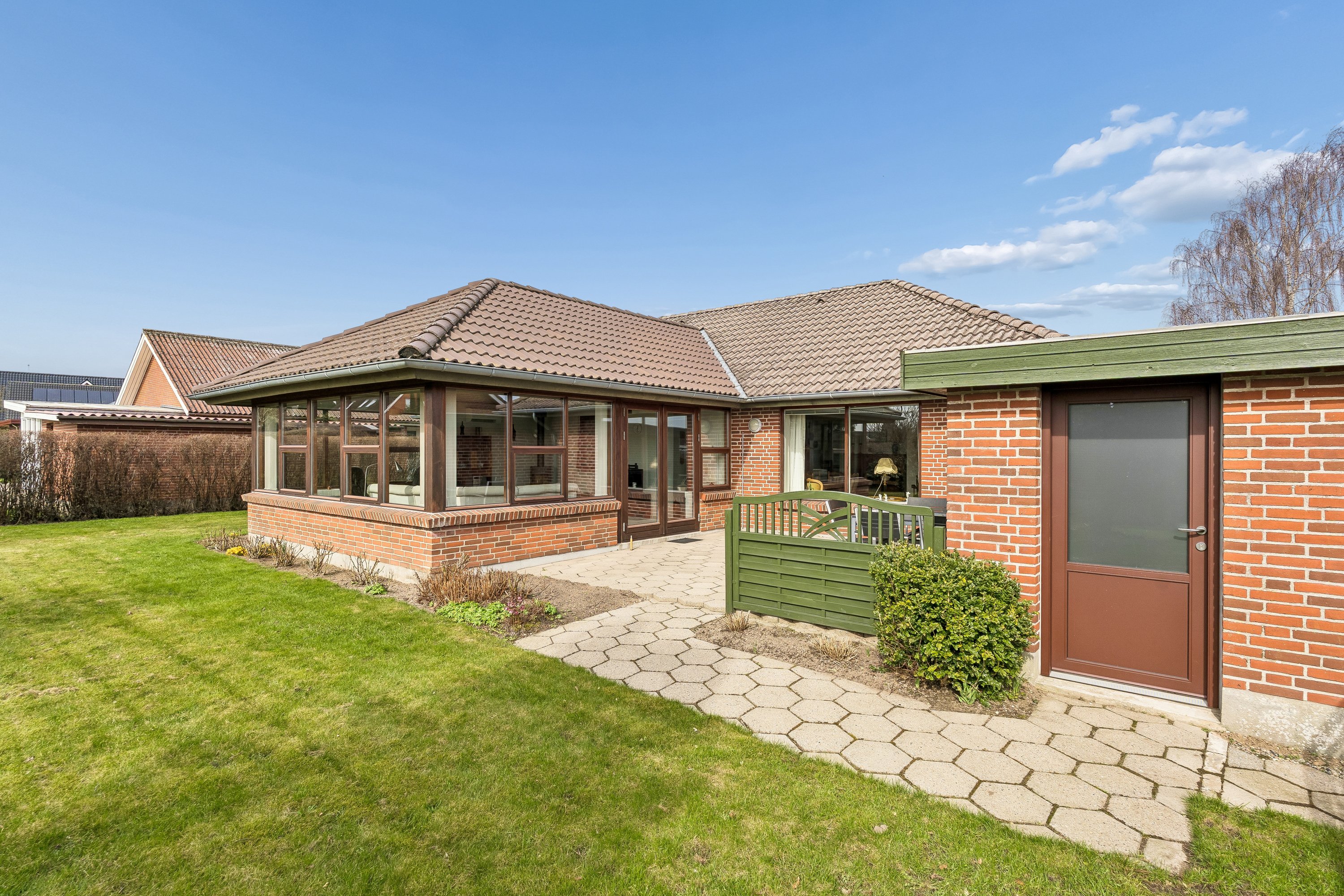 Fremhævet terrasse billede i fuldskærmstilstand. Billede af Spættevej 42, Ø Snede, 8723 Løsning