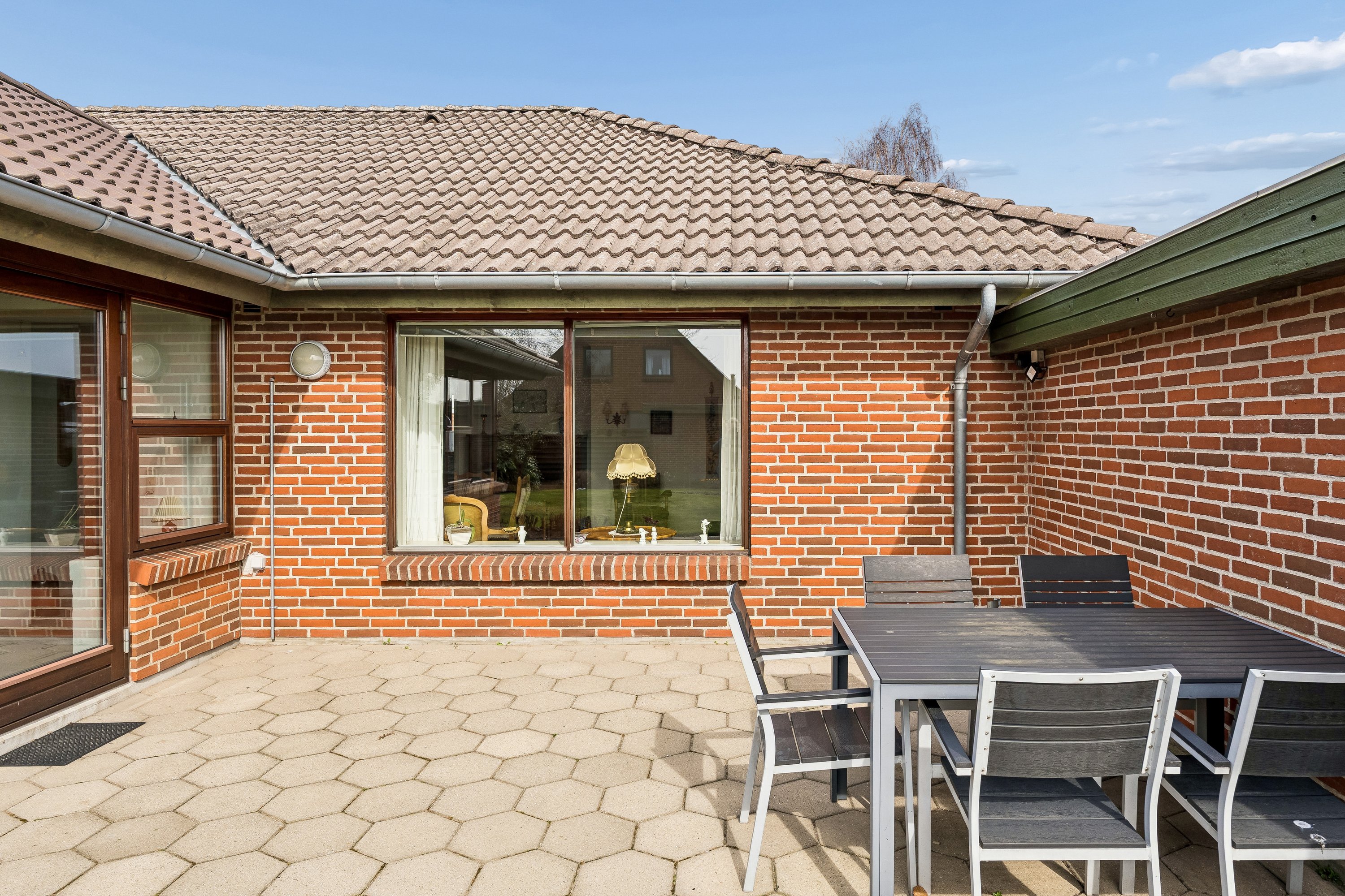 Fremhævet terrasse billede i fuldskærmstilstand. Billede af Spættevej 42, Ø Snede, 8723 Løsning