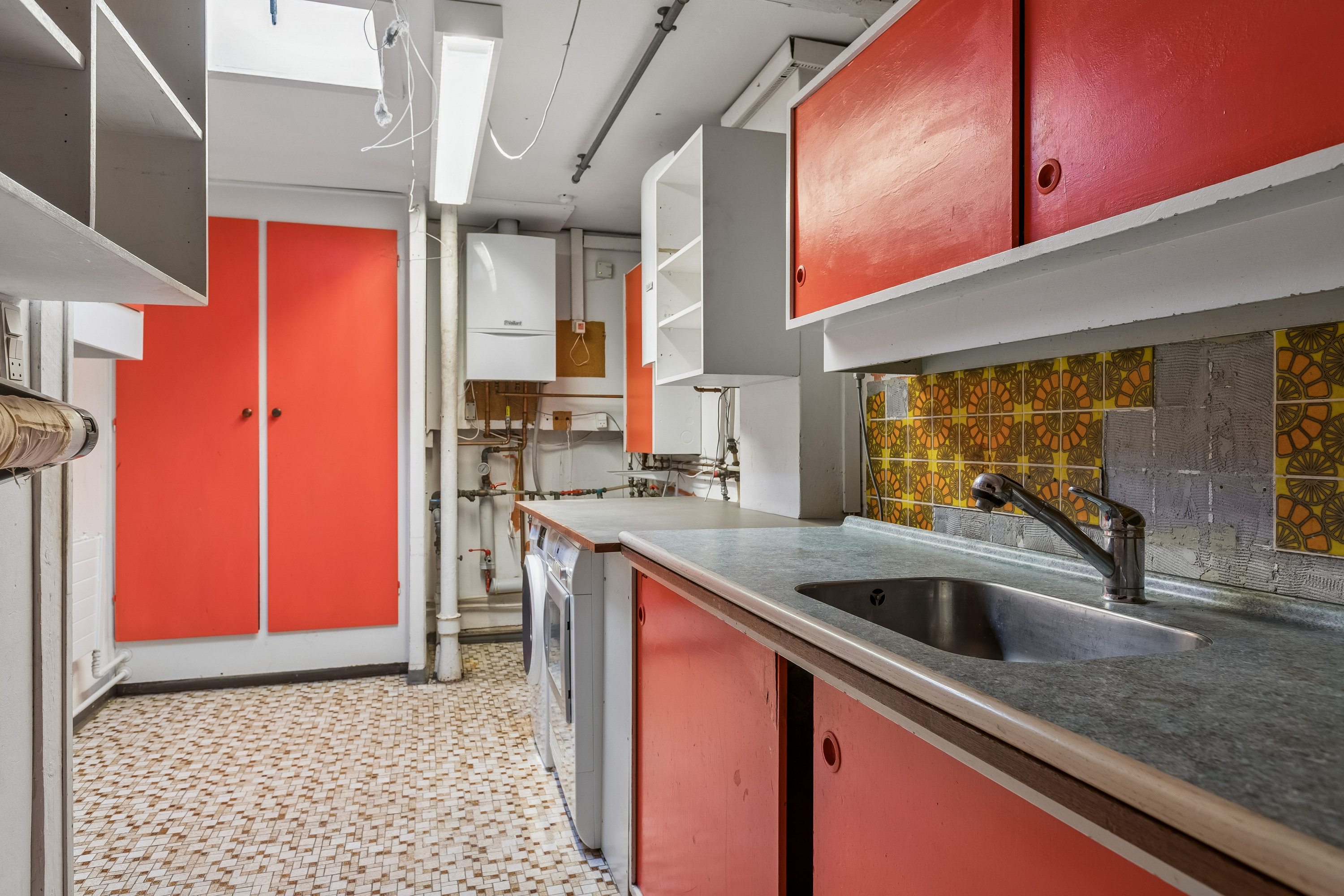 Fremhævet køkken billede i fuldskærmstilstand. Billede af Stenlængen 10, 2770 Kastrup