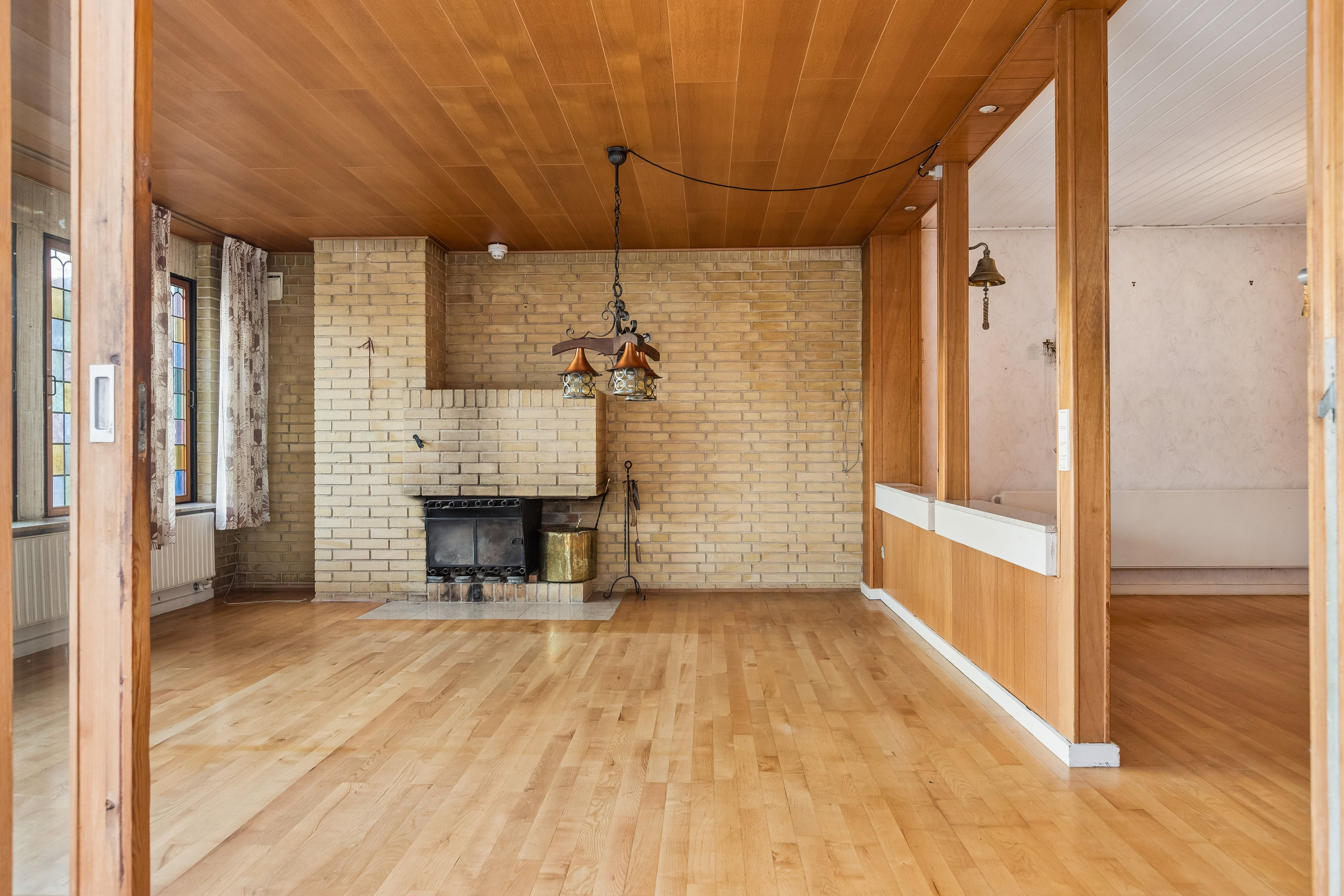 Fremhævet stue billede i fuldskærmstilstand. Billede af Stenlængen 10, 2770 Kastrup