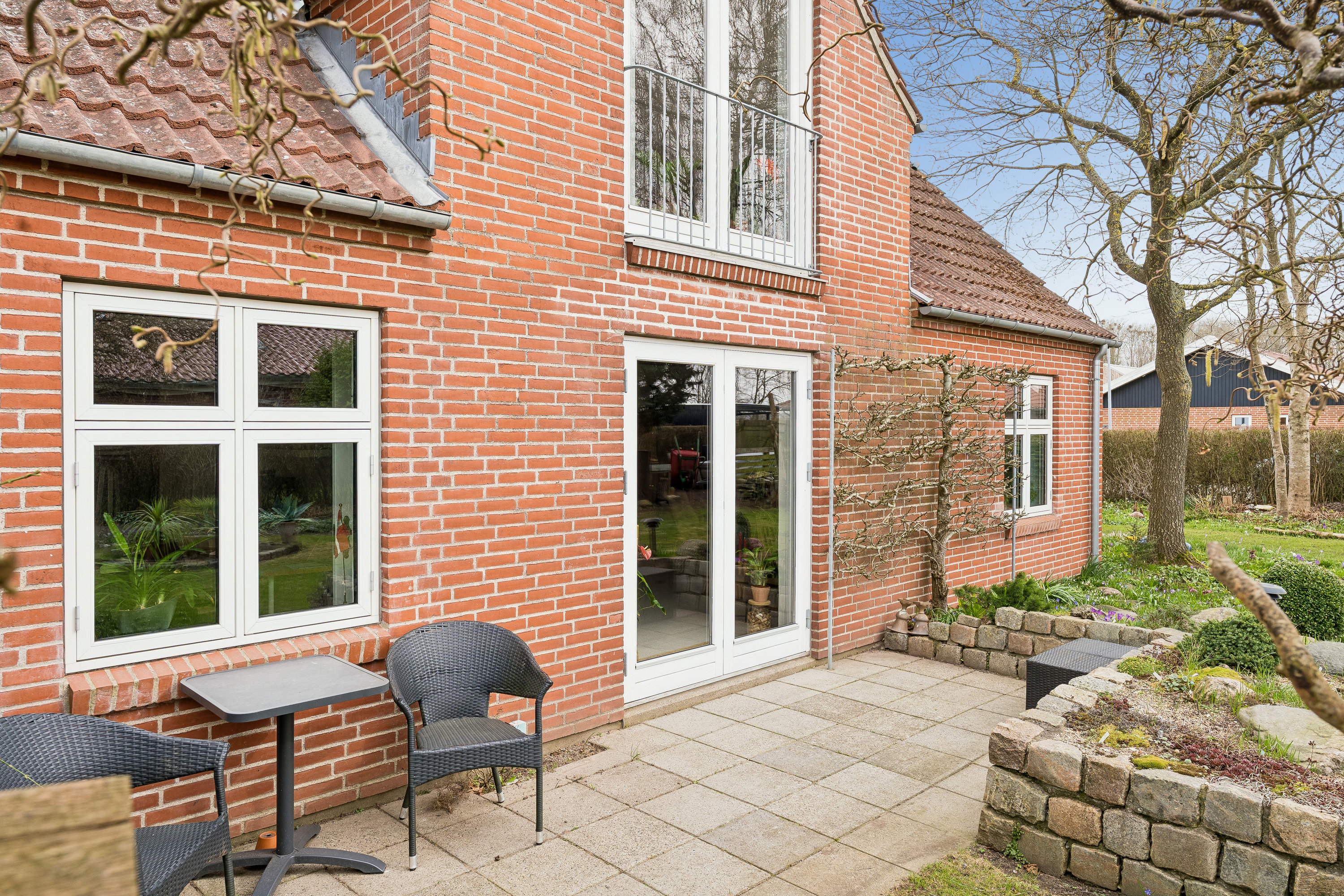 Fremhævet terrasse billede i fuldskærmstilstand. Billede af Olinesmindevej 13, 8722 Hedensted