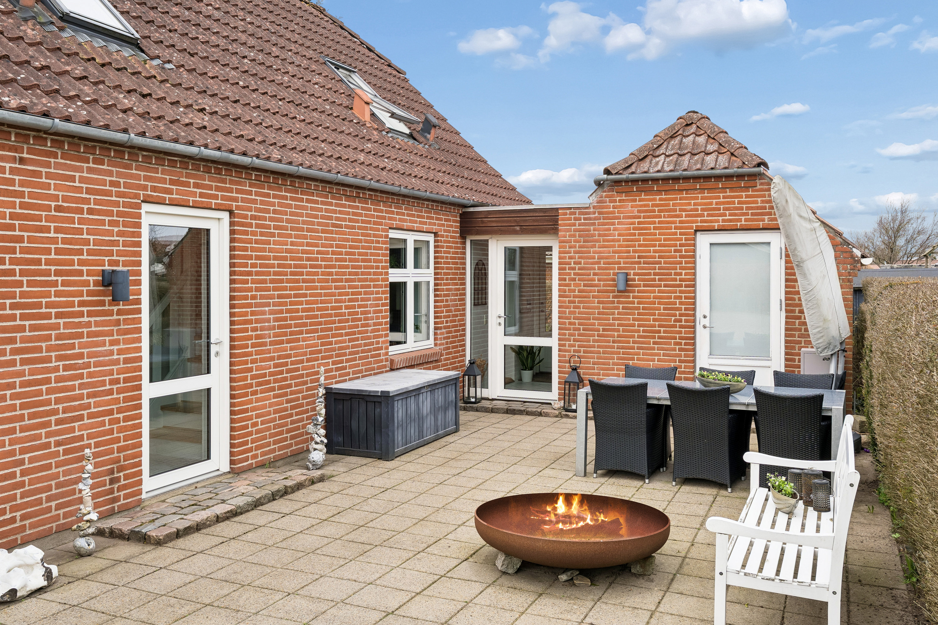 Fremhævet terrasse billede i fuldskærmstilstand. Billede af Olinesmindevej 13, 8722 Hedensted