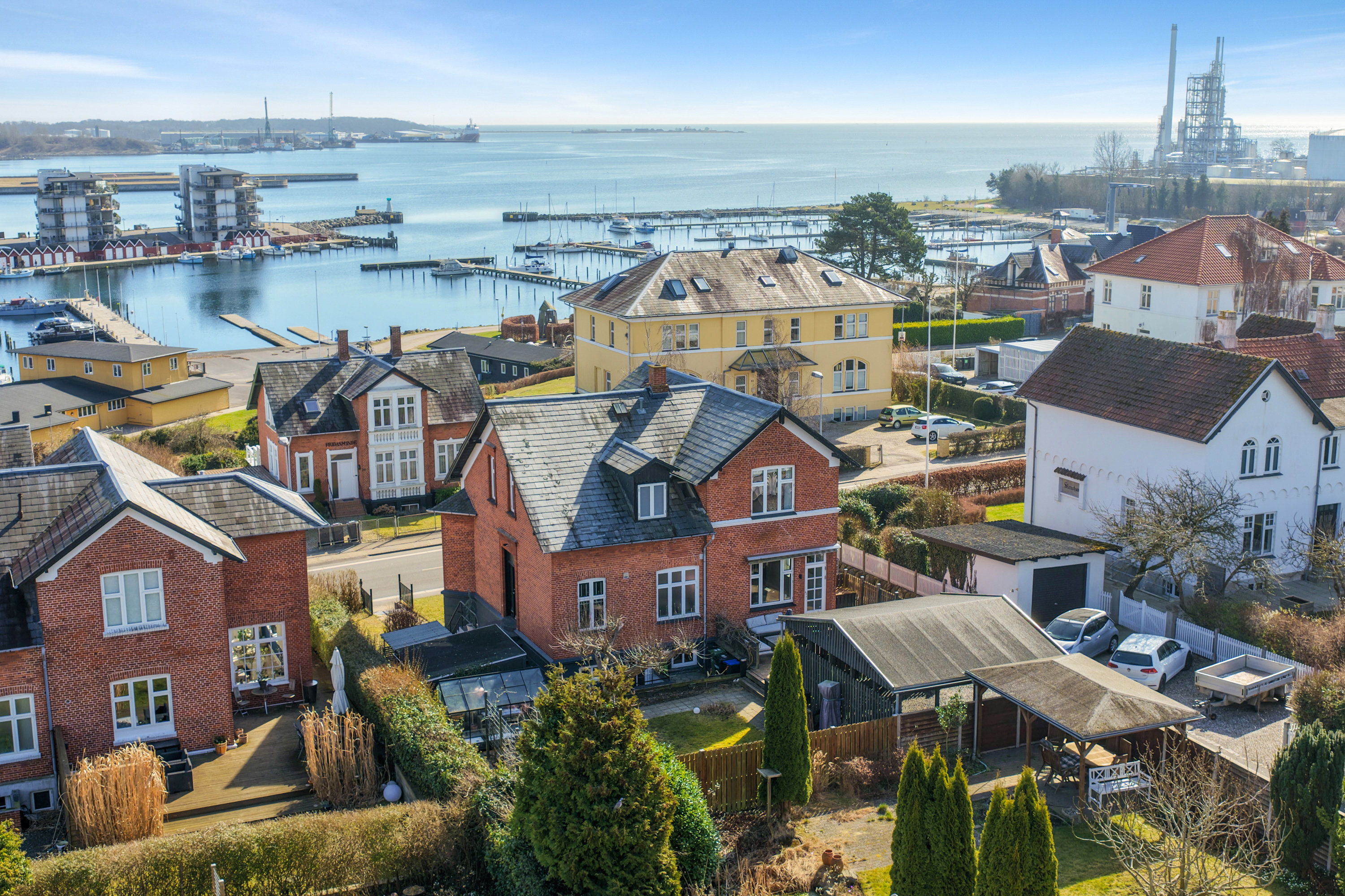 Fremhævet luftfoto billede i fuldskærmstilstand. Billede af Dyrehavevej 26, 5800 Nyborg