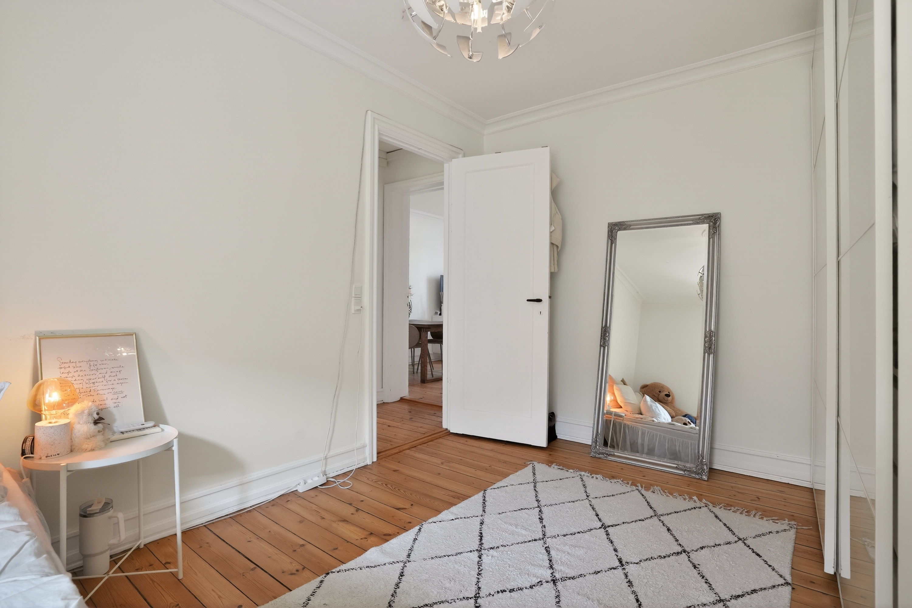 Fremhævet værelse billede i fuldskærmstilstand. Billede af Slotsherrensvej 3, st.. th., 2720 Vanløse