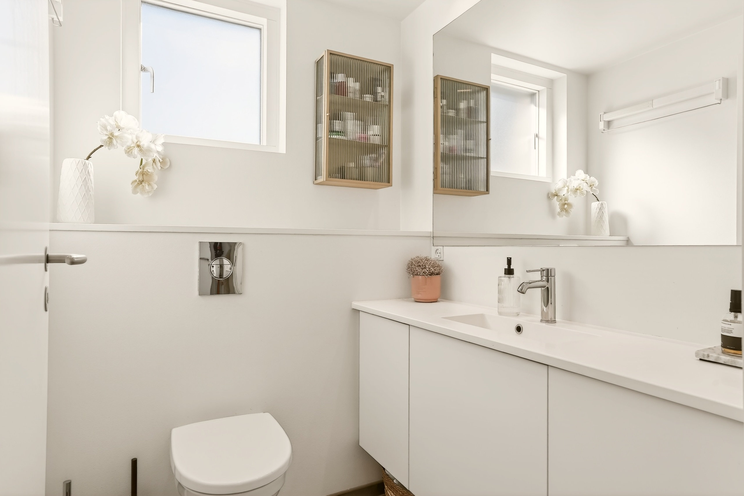 Fremhævet badeværelse billede i fuldskærmstilstand. Billede af Belle de Boskoopvej 2, 2500 Valby