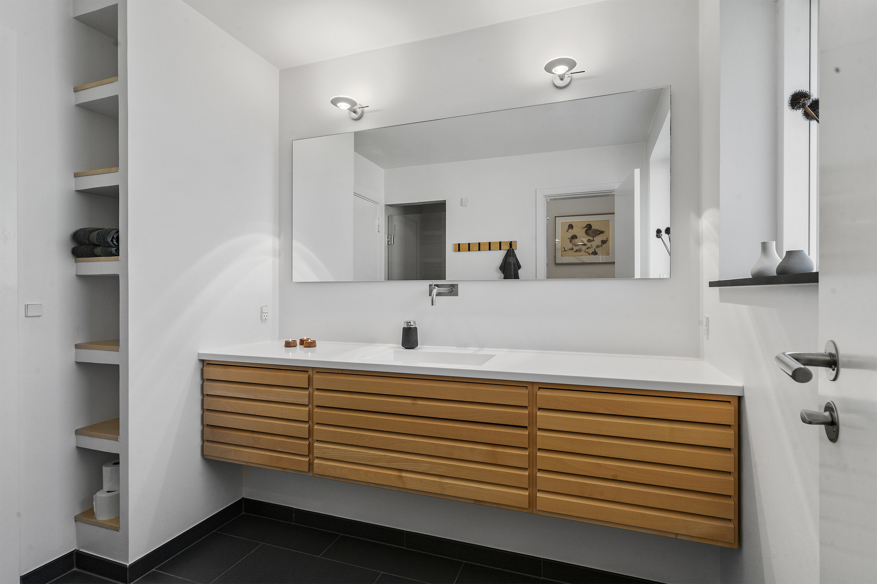 Fremhævet  billede i fuldskærmstilstand. Billede af Strandalleen 93, 5800 Nyborg