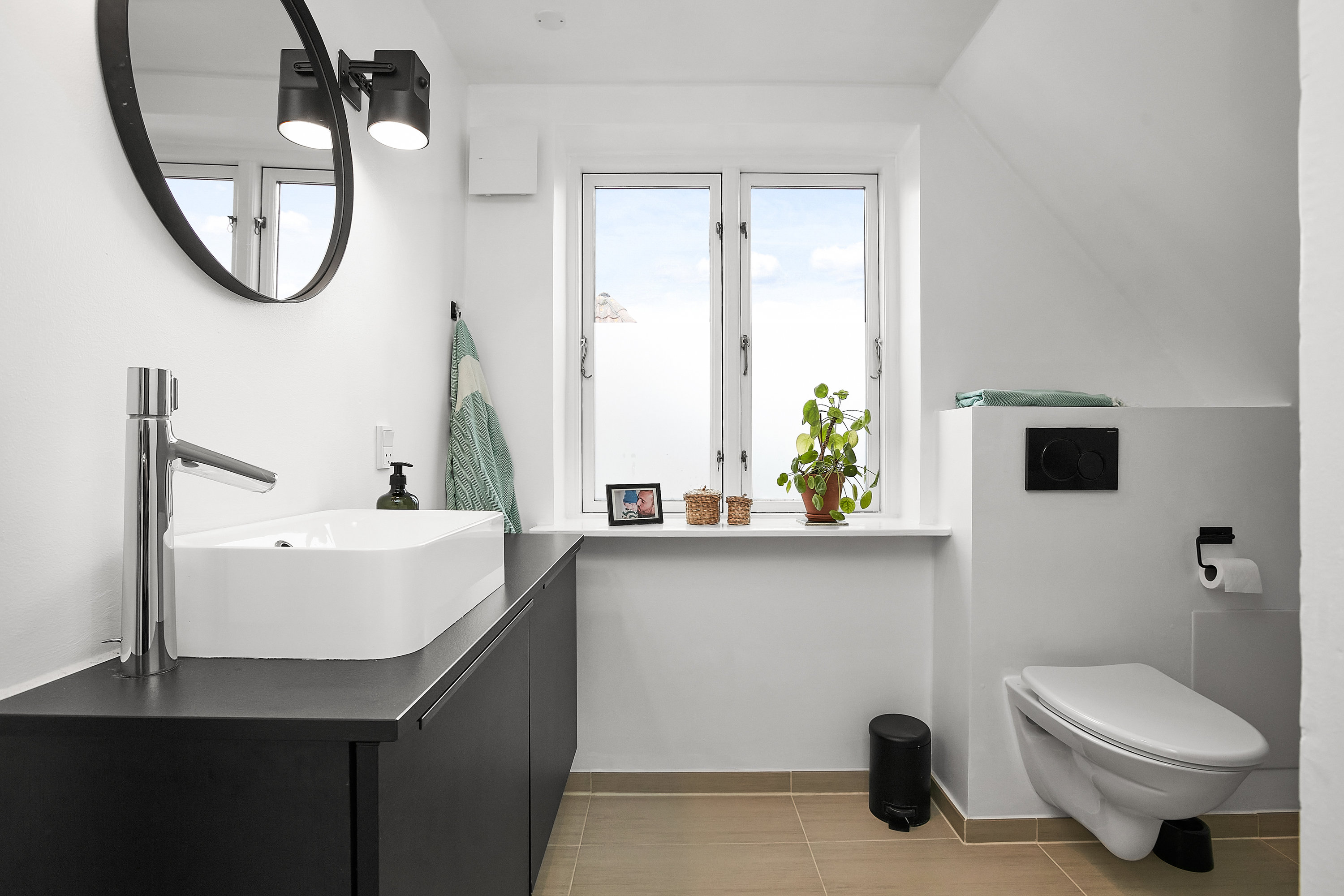 Fremhævet badeværelse billede i fuldskærmstilstand. Billede af Læsøgade 6, 8700 Horsens